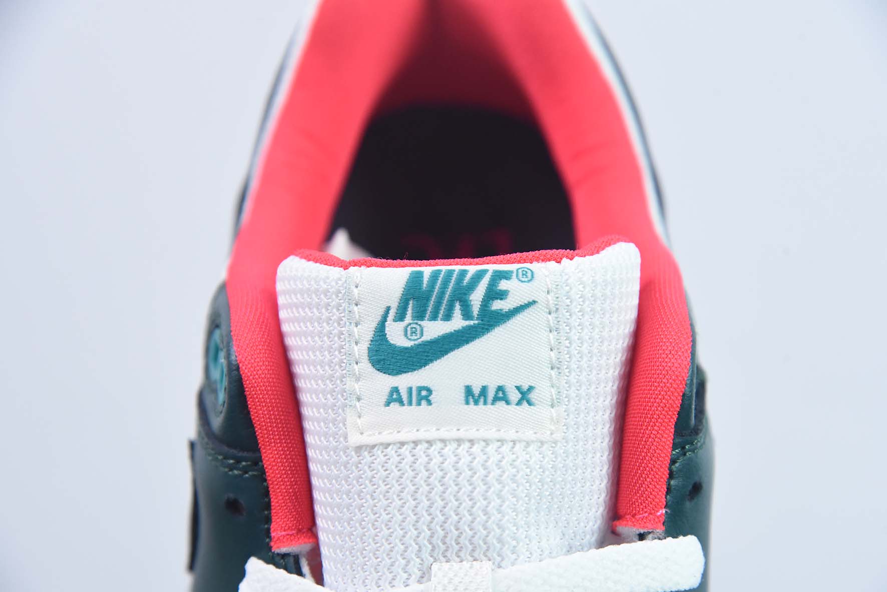 Nike Air Max 1 Liverpool利物浦绿色运动鞋 货号:FB8914-100
