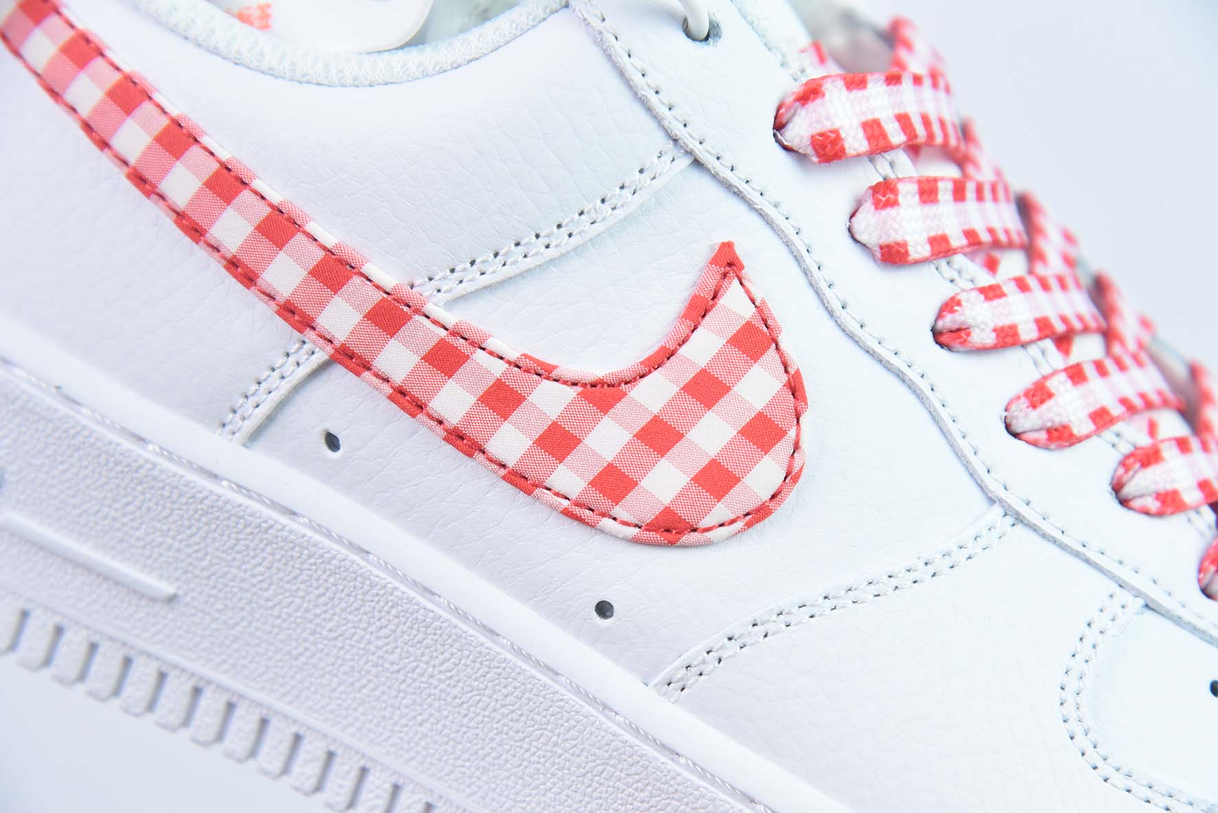 NK Air Force 1'07 Low 格子布 空军一号低帮休闲板鞋 货号：DZ2784-101