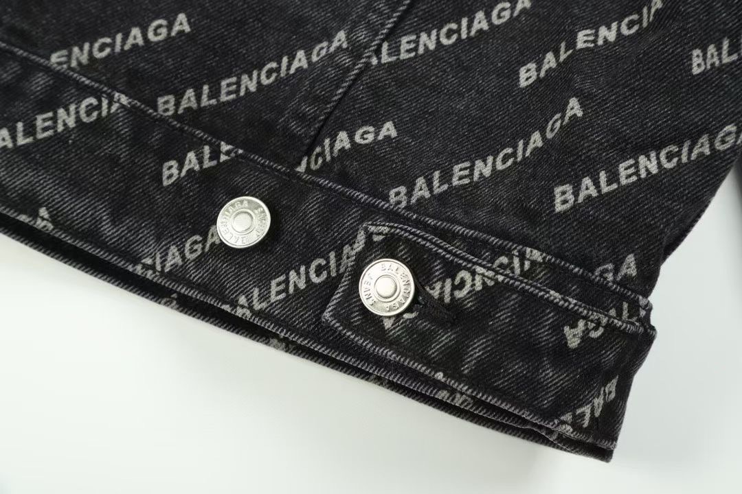 290 Balenciaga/巴黎世家满印弹幕重工水洗牛仔夹克外套