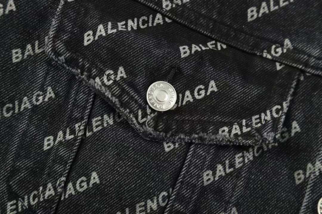 290 Balenciaga/巴黎世家满印弹幕重工水洗牛仔夹克外套