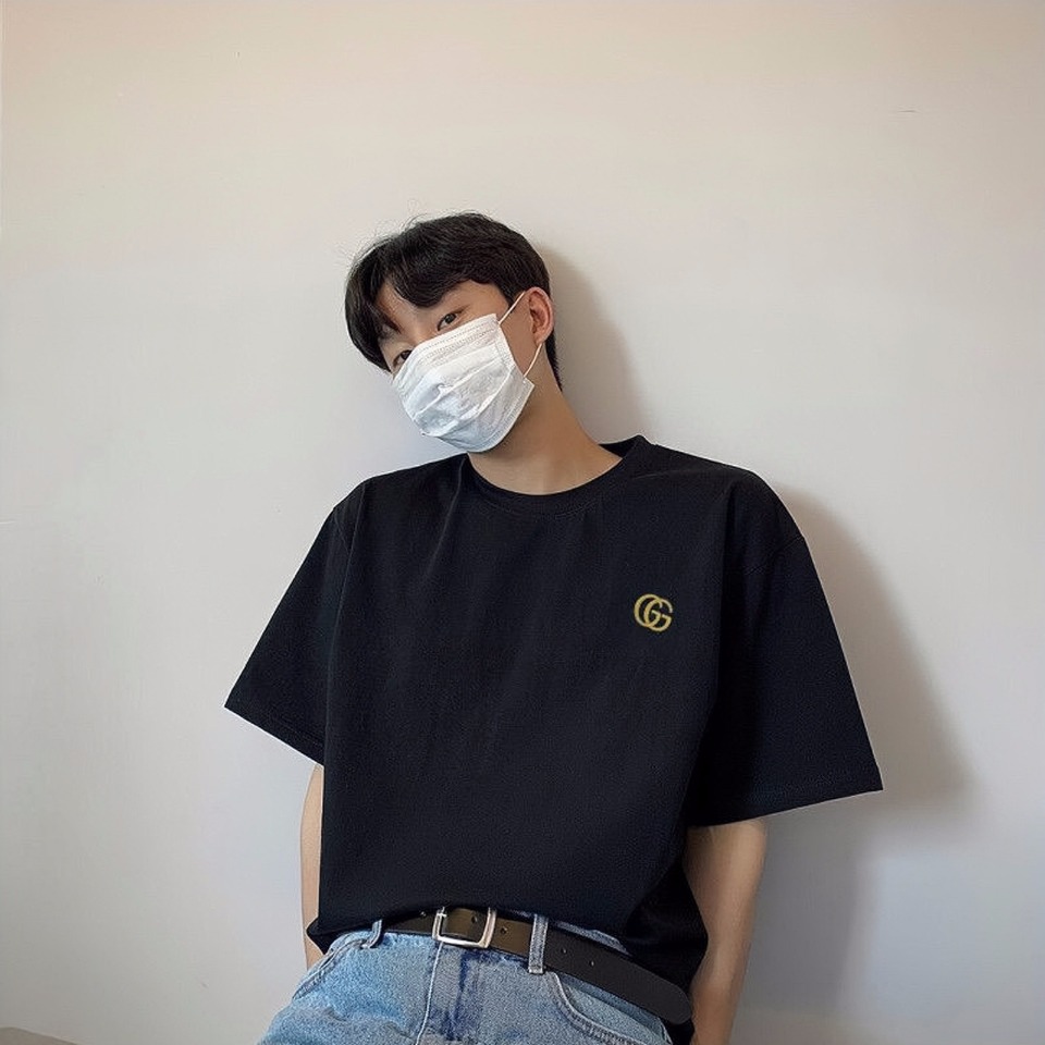 上身素材# Gucci/古驰 22ss 金色双G小标刺绣短袖