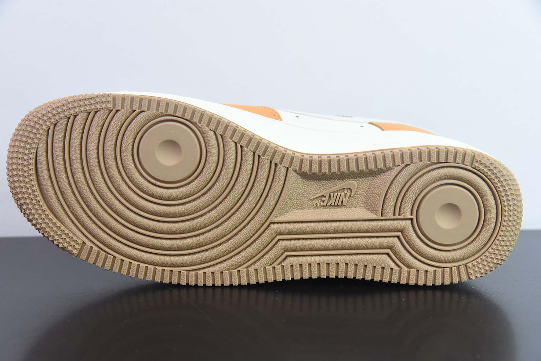NK Air Force 1 07 LV8"Beige/Yellow LV"空军一号经典百搭休闲运动板鞋“黄米白LV印花”HX123-008
