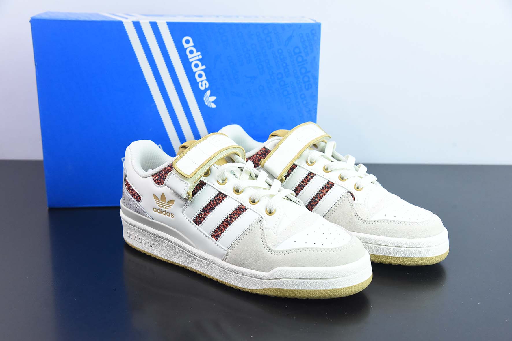 Originals Forum 84 ADV Low 罗马系列魔术贴低帮复古系带百搭休闲运动板鞋“米白浅灰红”HQ4604