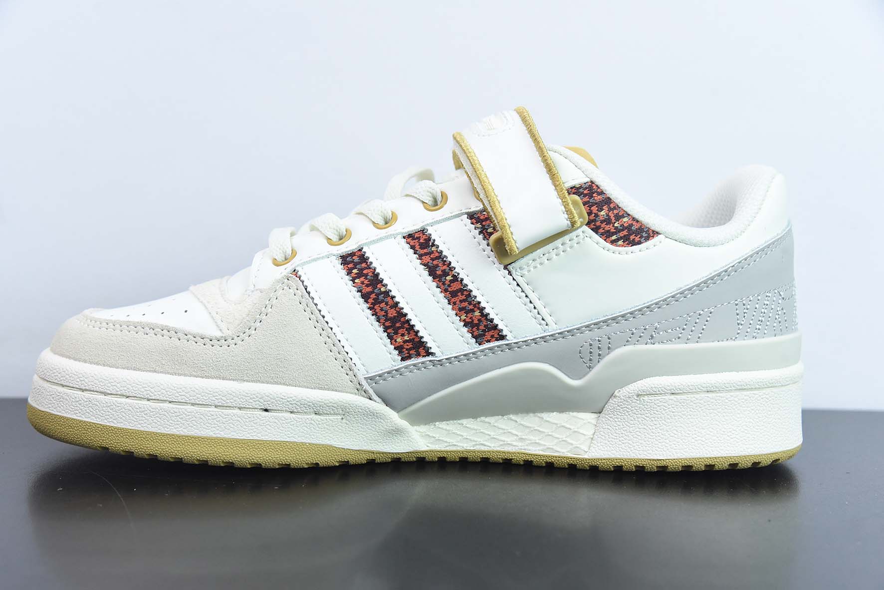 Originals Forum 84 ADV Low 罗马系列魔术贴低帮复古系带百搭休闲运动板鞋“米白浅灰红”HQ4604