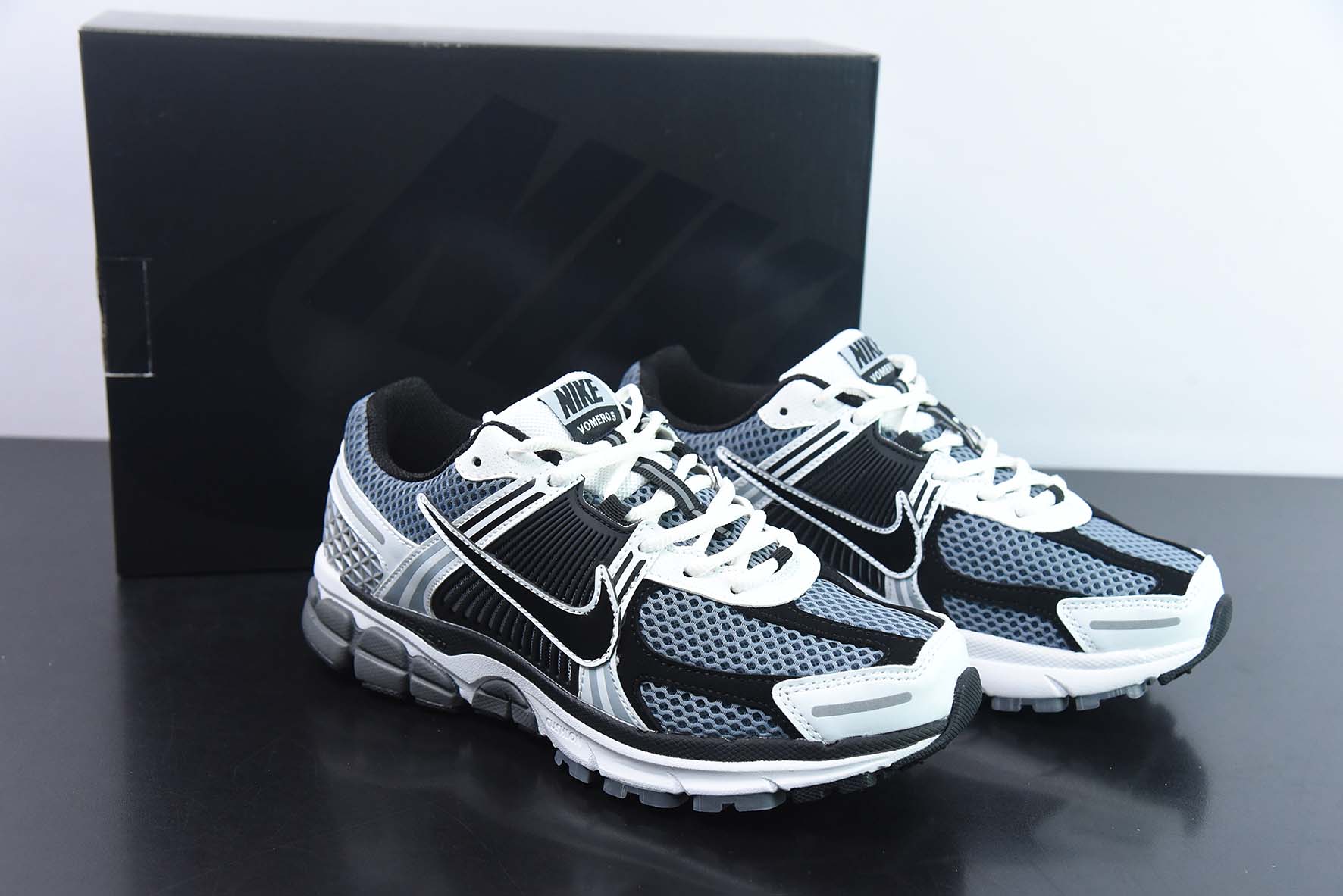 NK Zoom Vomero 5 经典复古潮流运动鞋 佛莫罗5代 货号：CI1694 001