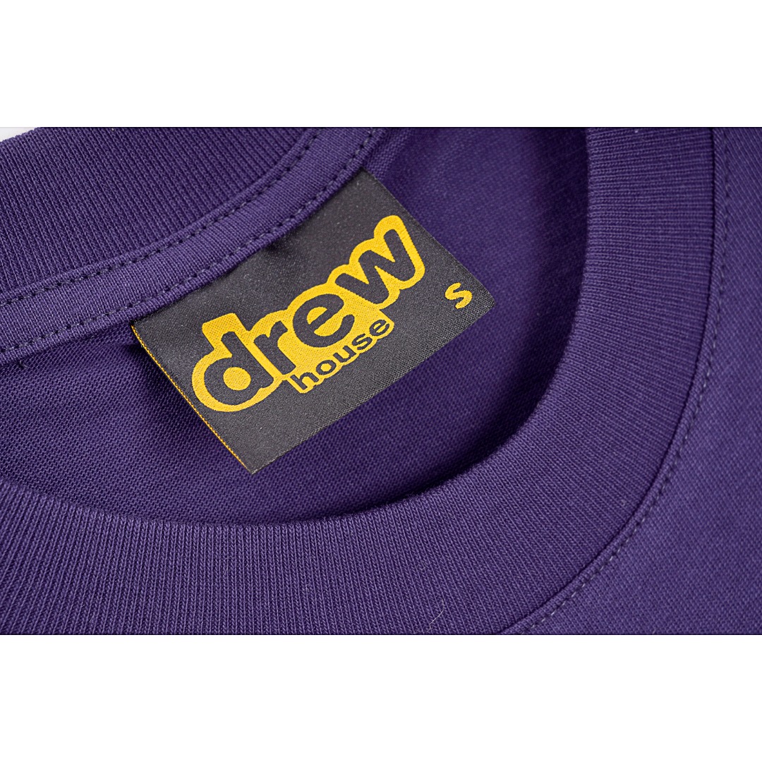 💰130
Drew House/笑脸 23ss 笑脸短袖
Size:S M L XL
定织定染面料,匹布数码印
进口胶浆印花,领口纯棉螺纹定制,不易变形,可区别市场版本,开模定制新款吊牌 水洗标 原包装袋
款式编号:GG-56056056014