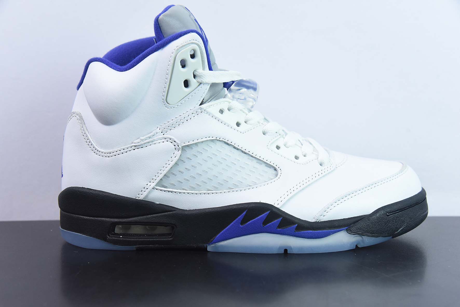 IHFL80643168 Air Jordan 5 AJ5 乔丹5代篮球鞋/白紫 康扣 货号：DD0587-141 尺码：40-47