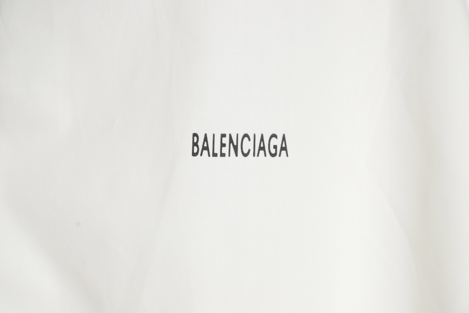 260 Balenciaga 巴黎世家 马赛克喷绘3d压花衬衫