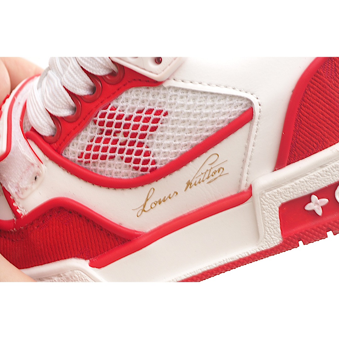 图片[8]-LV儿童时尚系带魔术贴板鞋 受复古篮球鞋的启发，Virgil Abloh 为 L V此次取材字母组合压纹小牛皮。作为鞋收集的图标的个性发光。由会标牛仔布和魔术贴肩带制成，带有会标花卉图案注入。后跟采用柔软材质舒适贴合脚踝。 尺码：26-37 货号：红色-选品中心