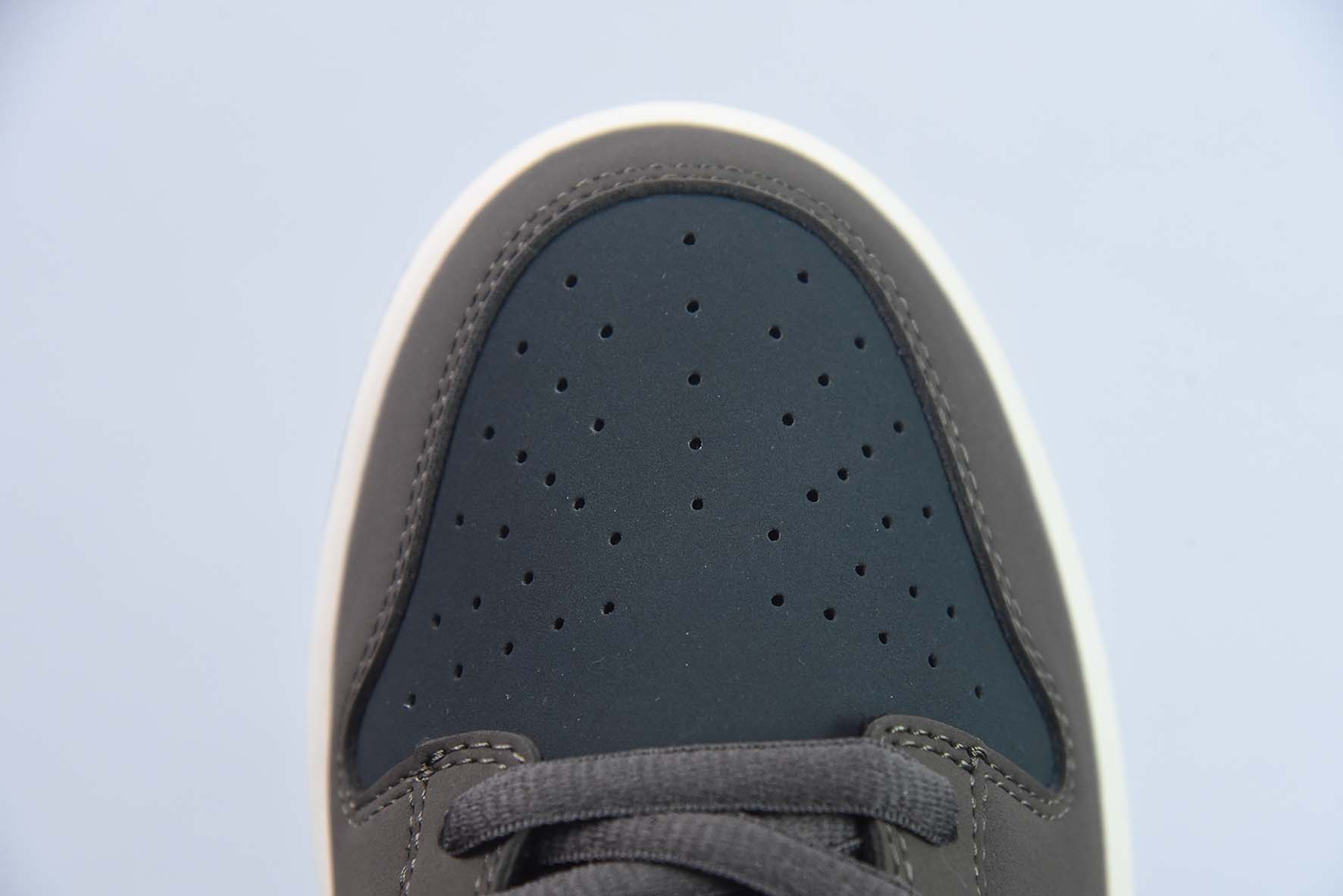 Nike SB Dunk Low 黑摩卡 低帮休闲运动滑板板鞋 货号:MG3656-038