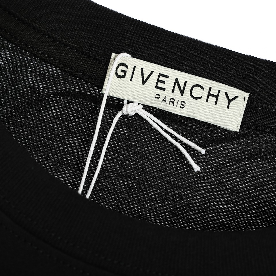 180 Givenchy/纪梵希 经典老款鲨鱼印花短袖