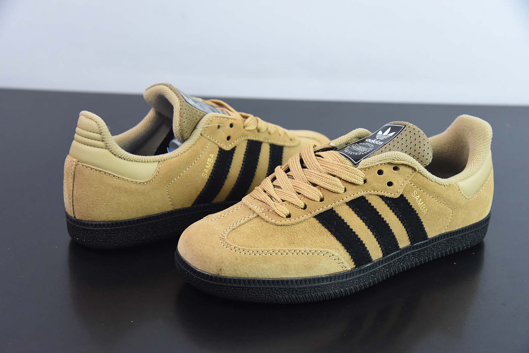 阿迪 AD 三叶草 Originals Samba ADV"Cardboard Black"桑巴舞系列绅士德训足球风百搭低帮休闲运动板鞋“翻毛麦黄黑”HP9085