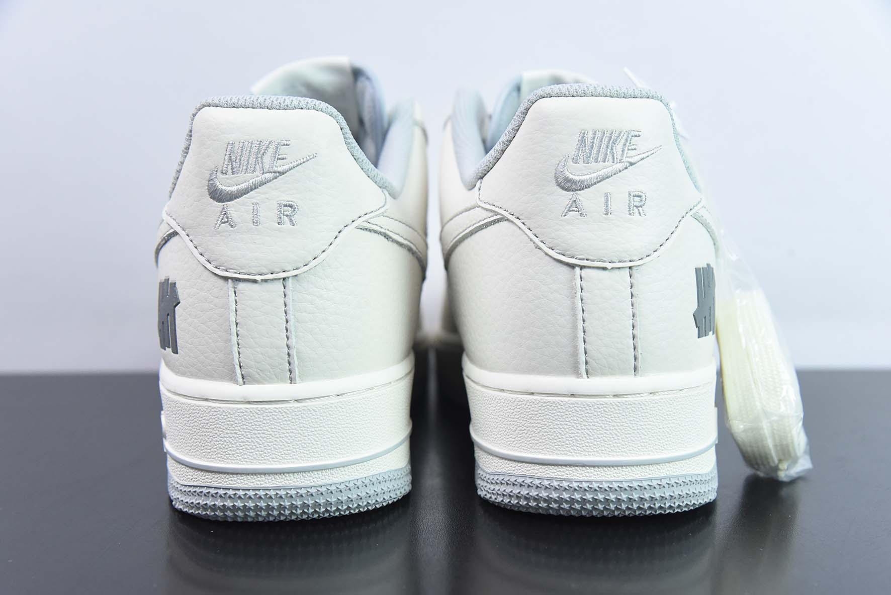 Nike Air Force 1´07 Low"Beige/Grey"空军一号经典低帮百搭休闲运动板鞋“联名皮革米白浅灰”UN1988-666