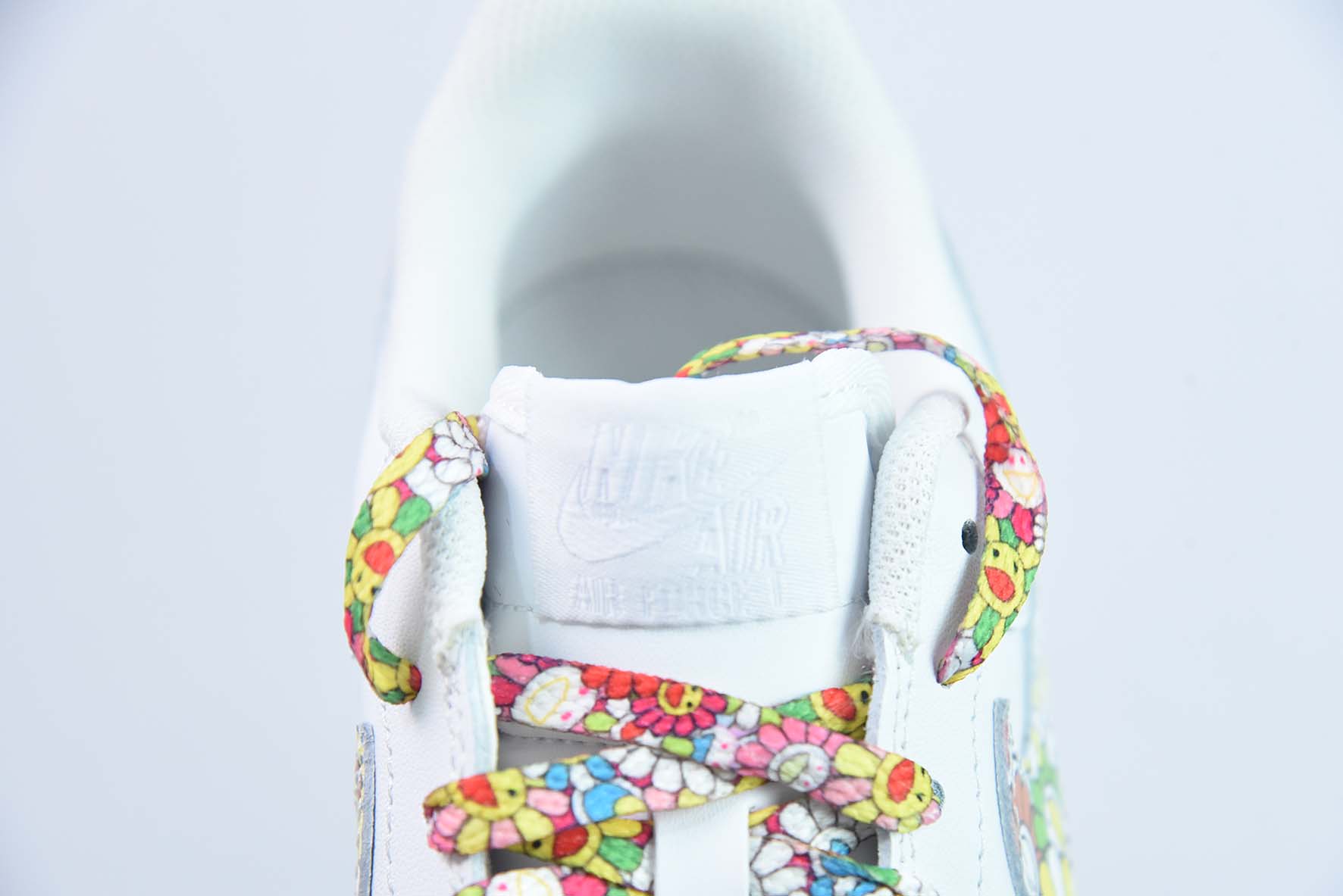Air Force 1’07 Low"White/Murakami Takashi"空军一号“白彩色村上隆太阳花”货号DD8959-100