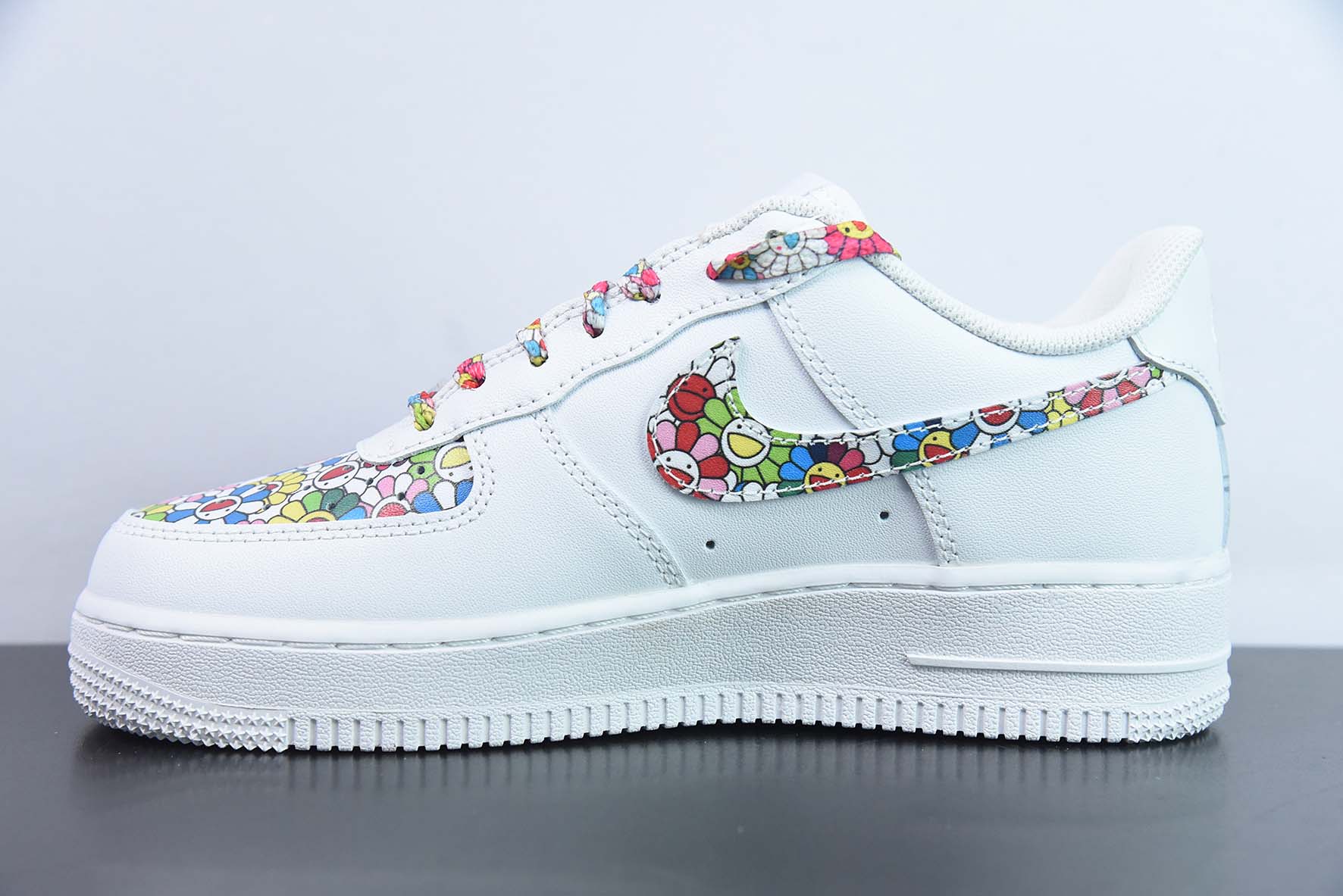 Air Force 1’07 Low"White/Murakami Takashi"空军一号“白彩色村上隆太阳花”货号DD8959-100