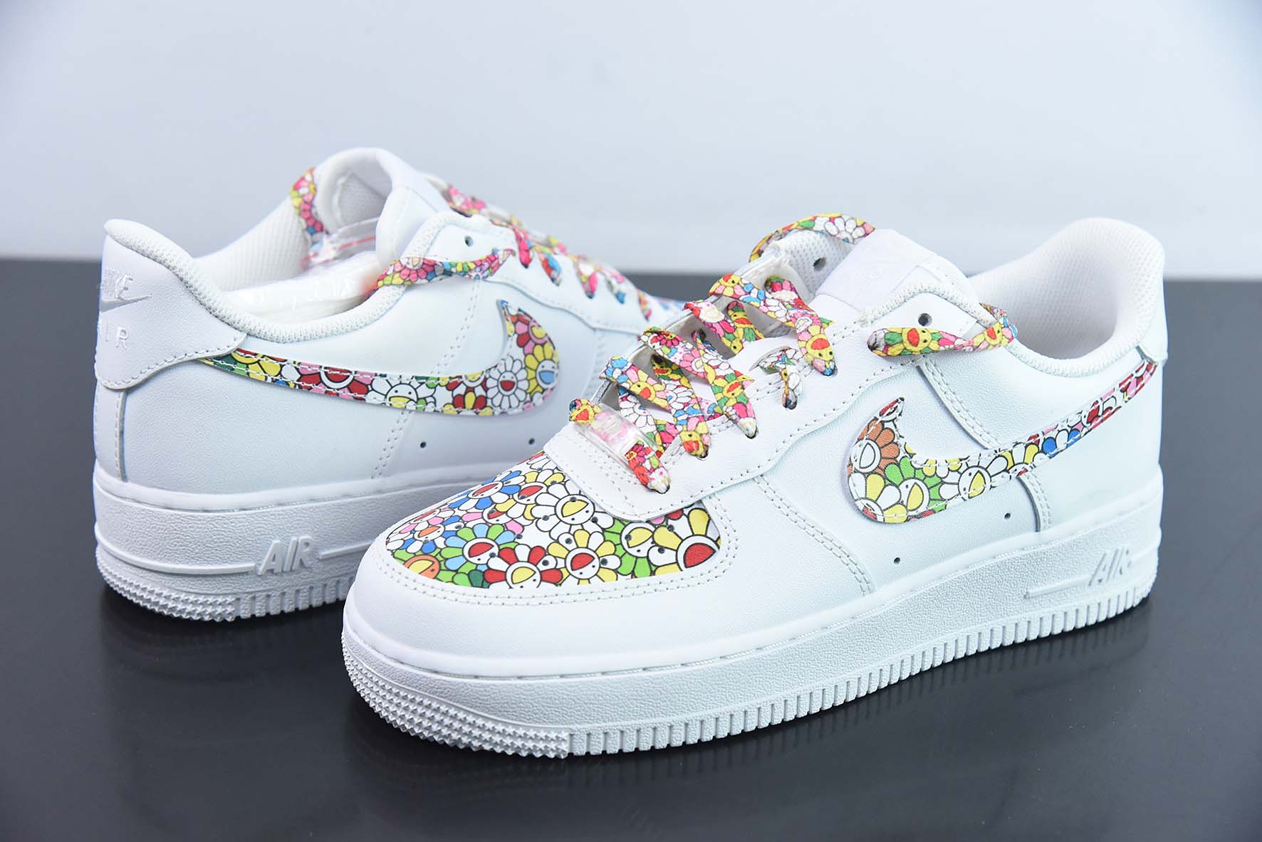Air Force 1’07 Low"White/Murakami Takashi"空军一号“白彩色村上隆太阳花”货号DD8959-100