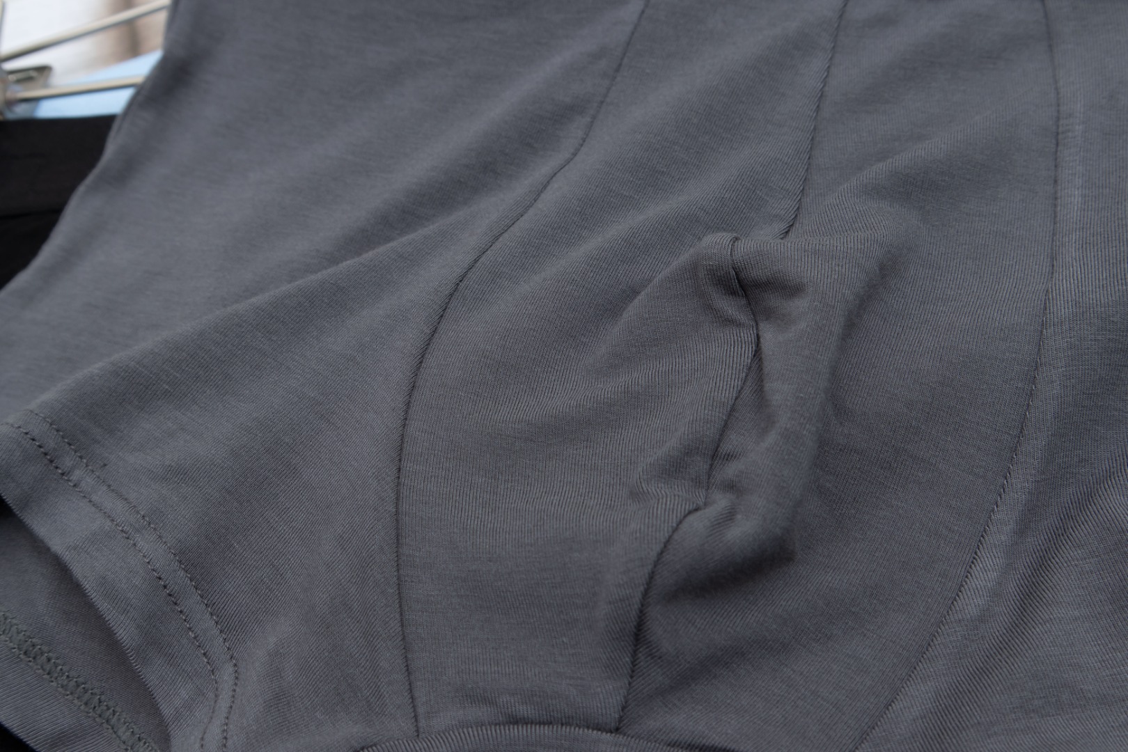 CK高端男士内裤，选用高科技面料和先进的工艺技术，让你在穿着时享受到超凡的舒适和贴身感受。内裤的设计注重