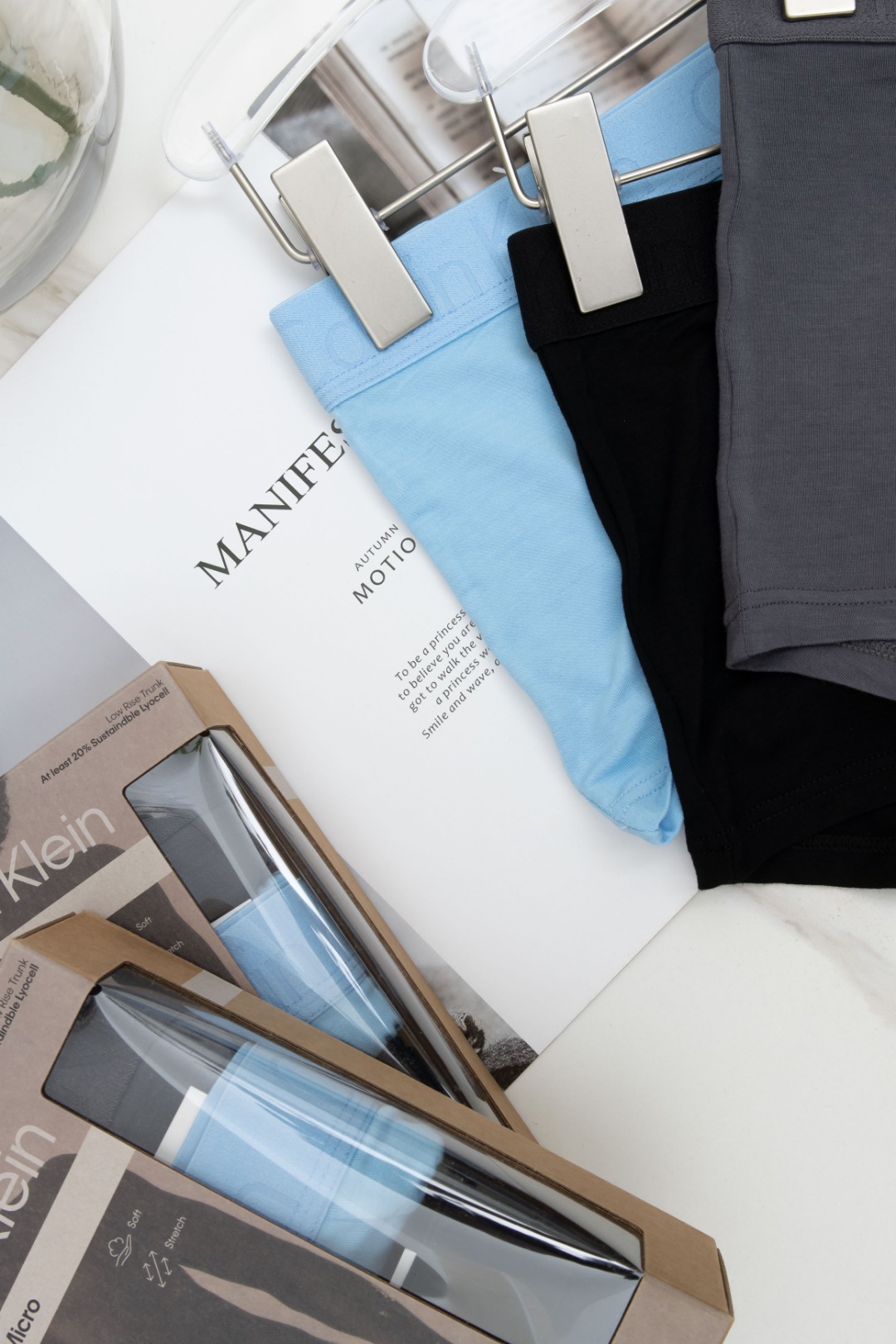 CK高端男士内裤，选用高科技面料和先进的工艺技术，让你在穿着时享受到超凡的舒适和贴身感受。内裤的设计注重