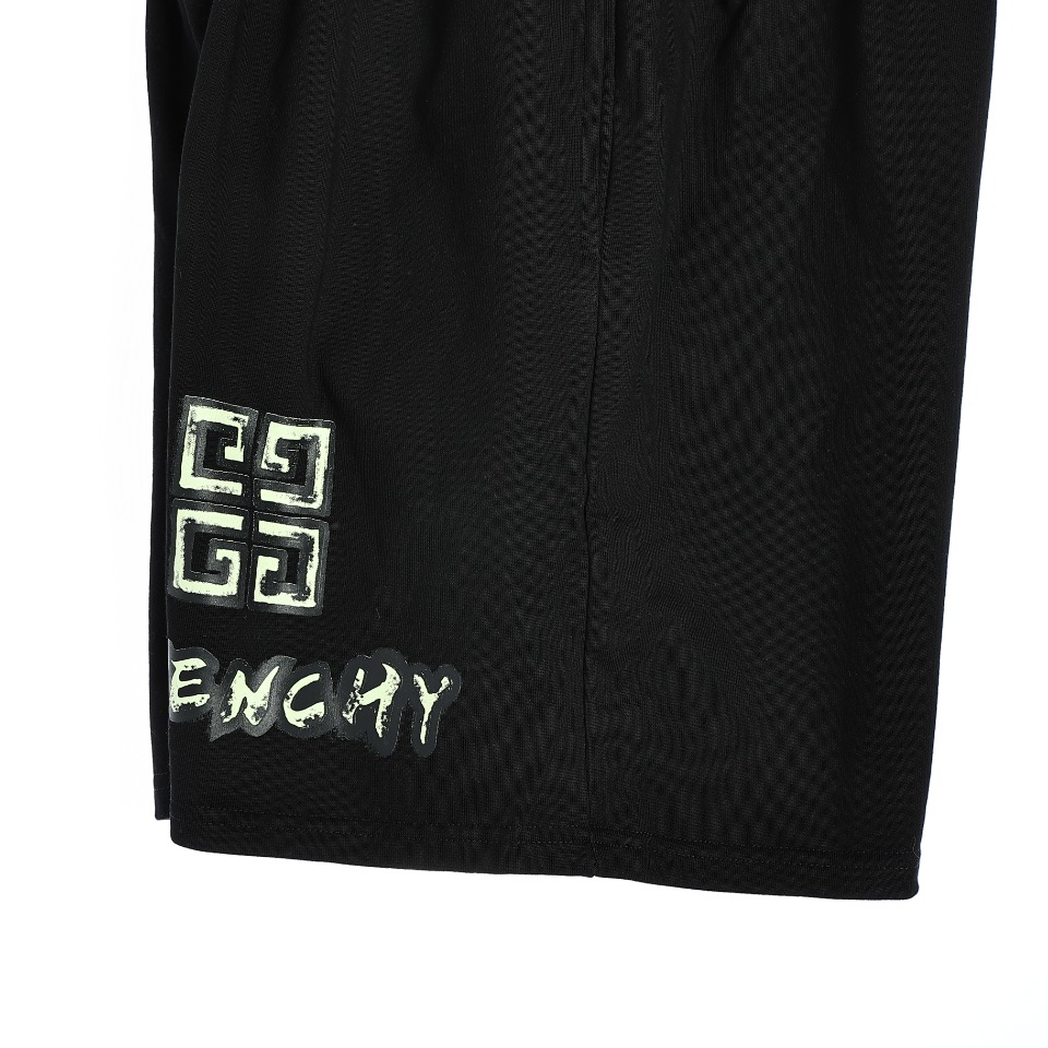 200 Givenchy/纪梵希23SS高品质涂鸦夜光短裤典元素融合设计