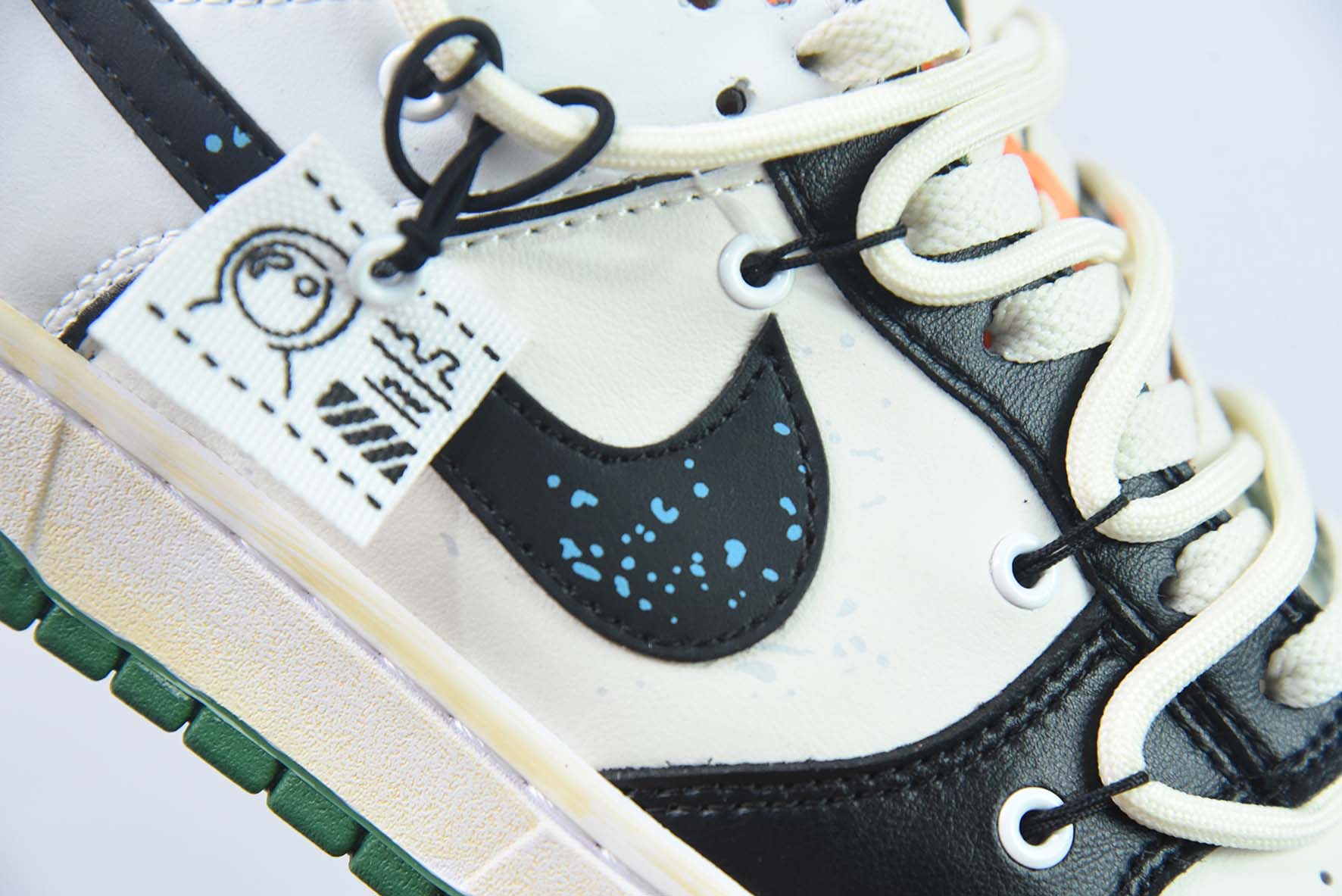 Nike Dunk Low 宇宙探索 星际迷航运动鞋 货号：DD1391-300