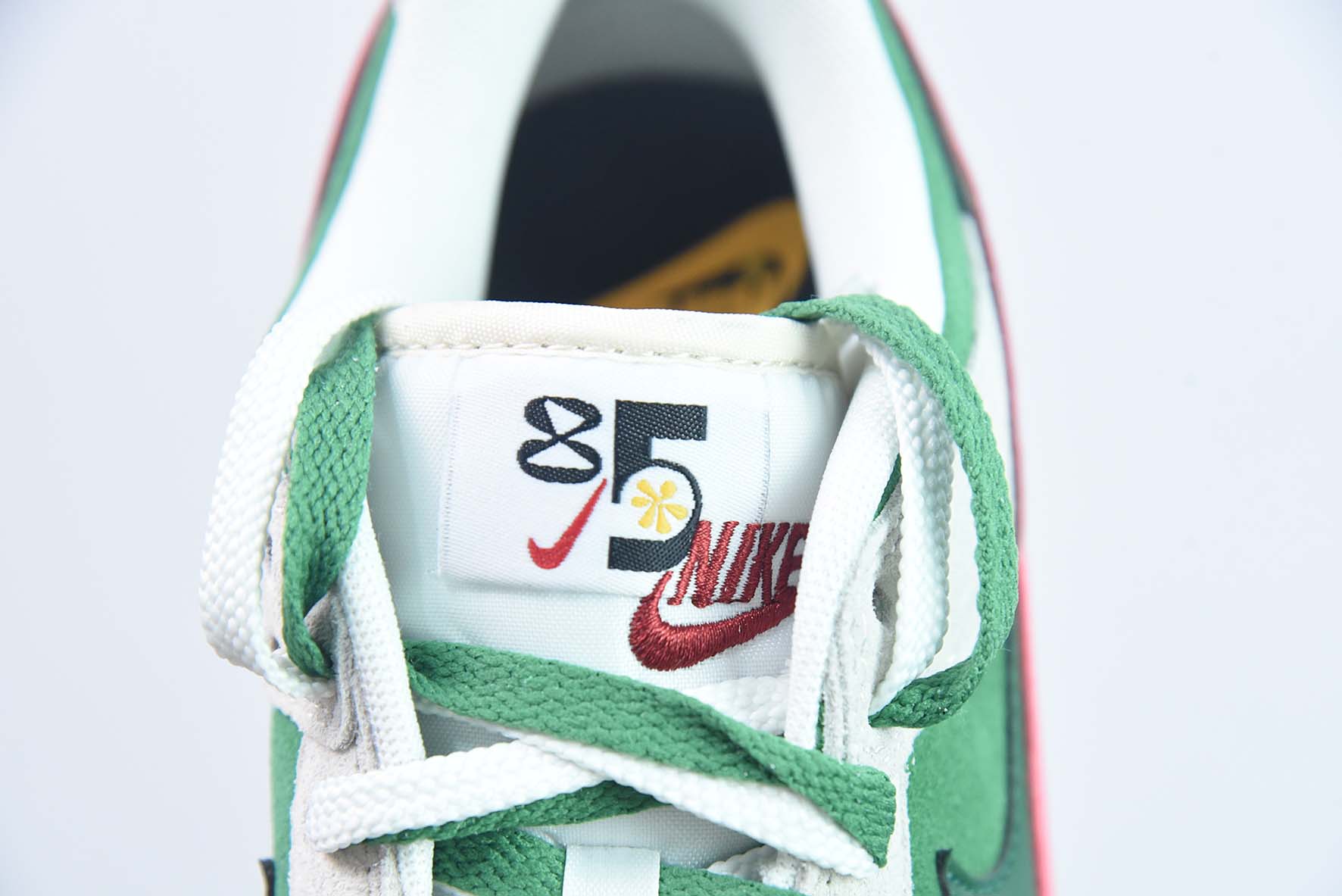 Nike SB Dunk Low 85系列 双勾 米白绿 仙人掌🌵印花 货号：DO9457 137