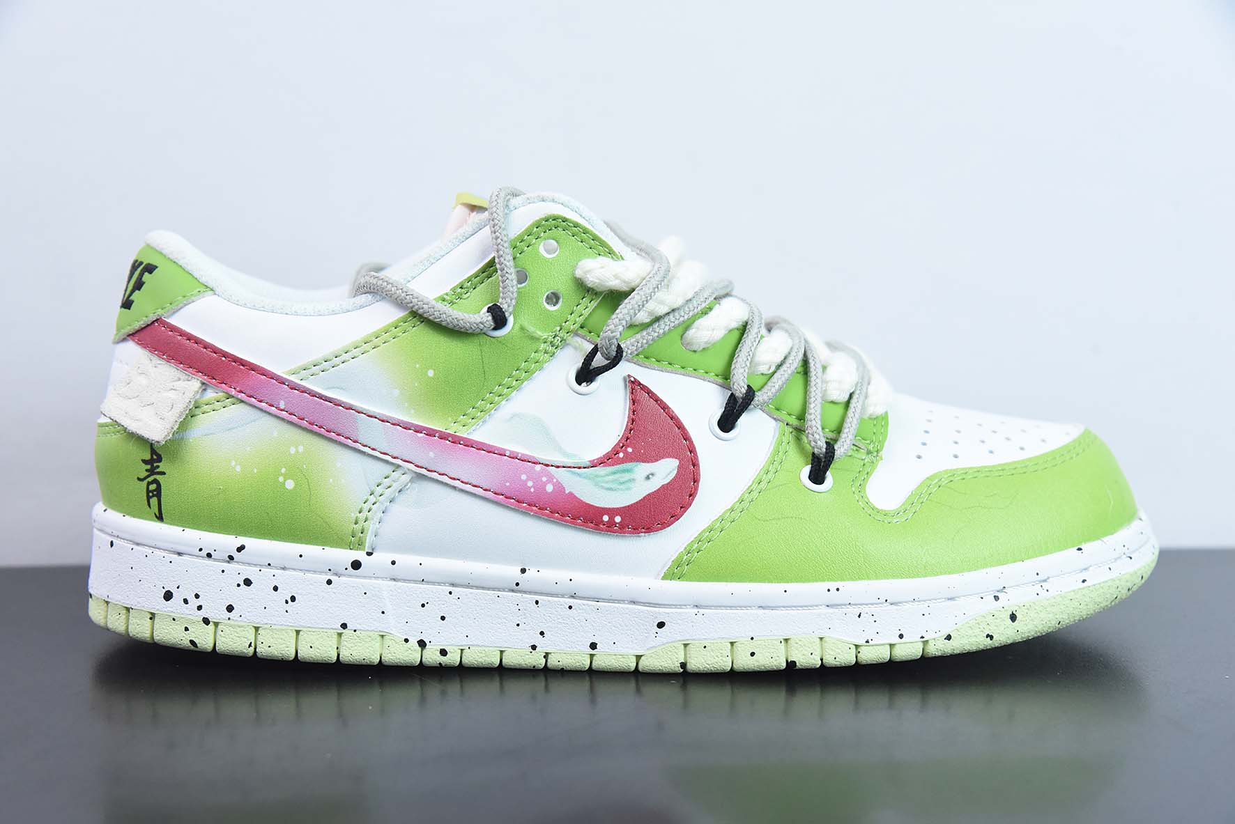 UAJH77576132 Nike Dunk Low SB colaboración zapatillas de skate con correas deconstruidas. Número de producto DD1503-600…