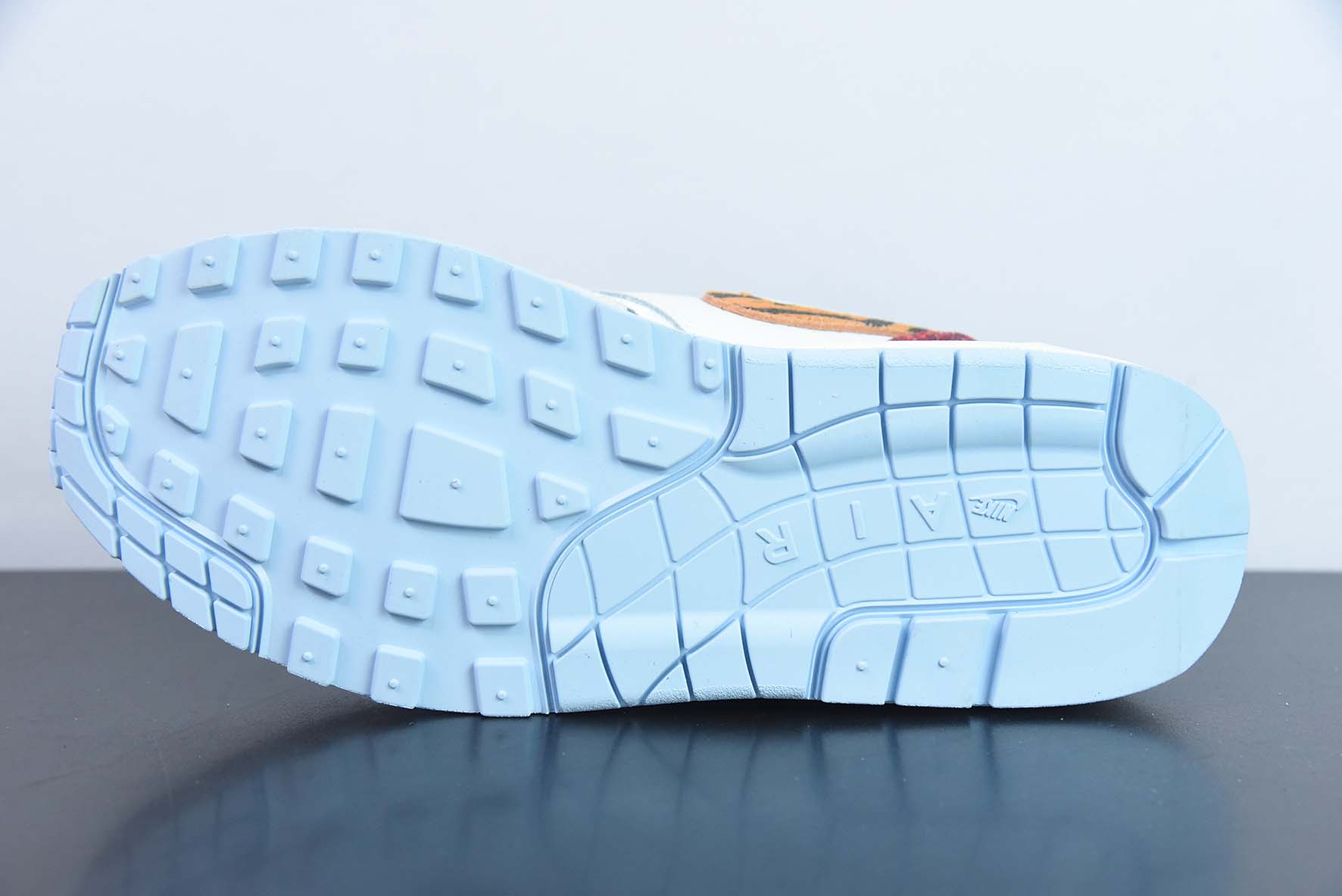 Nike Air Max Tavas Max87迷彩 小气垫运动鞋 货号：FD0827 133