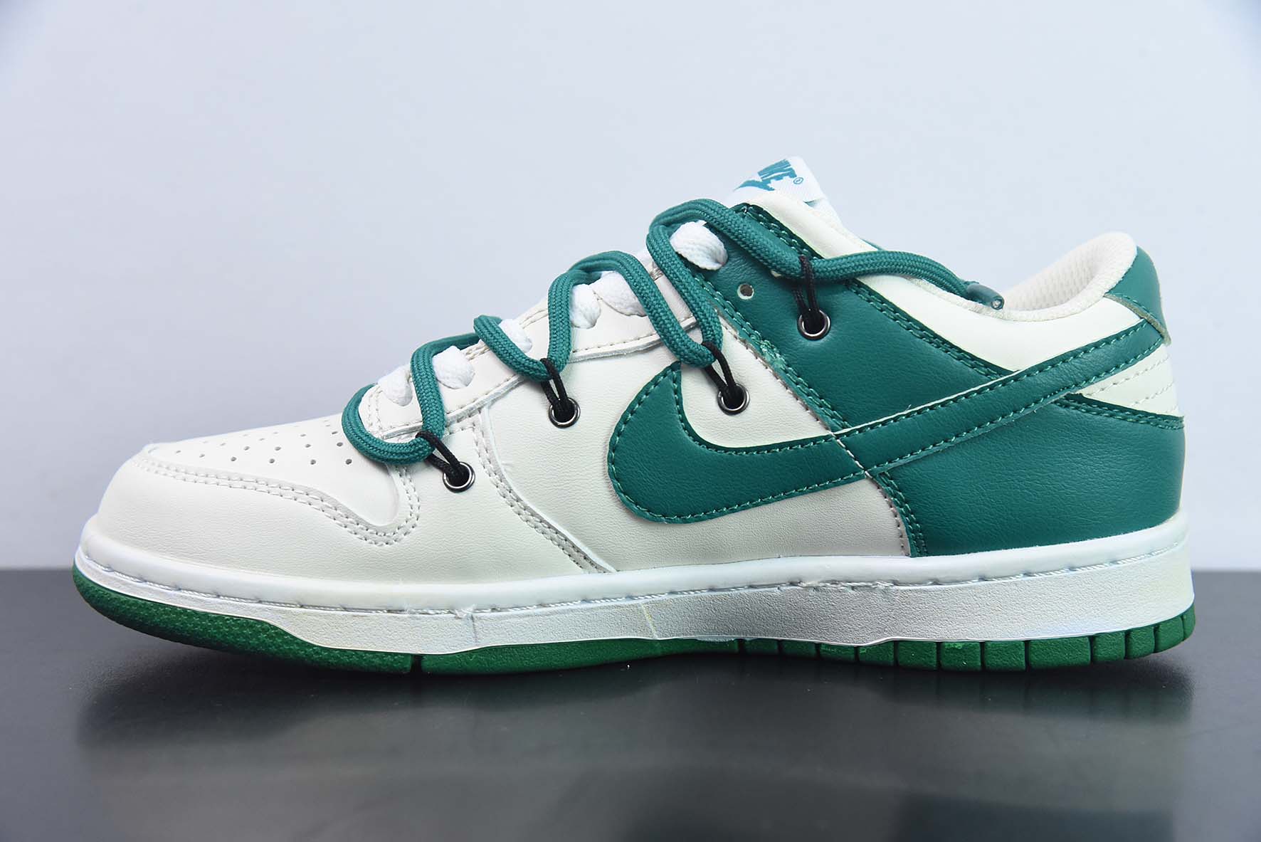 NK SB Dunk Low 解构抽绳低帮白绿笑脸贴布  印花 货号：DD1503 112-32