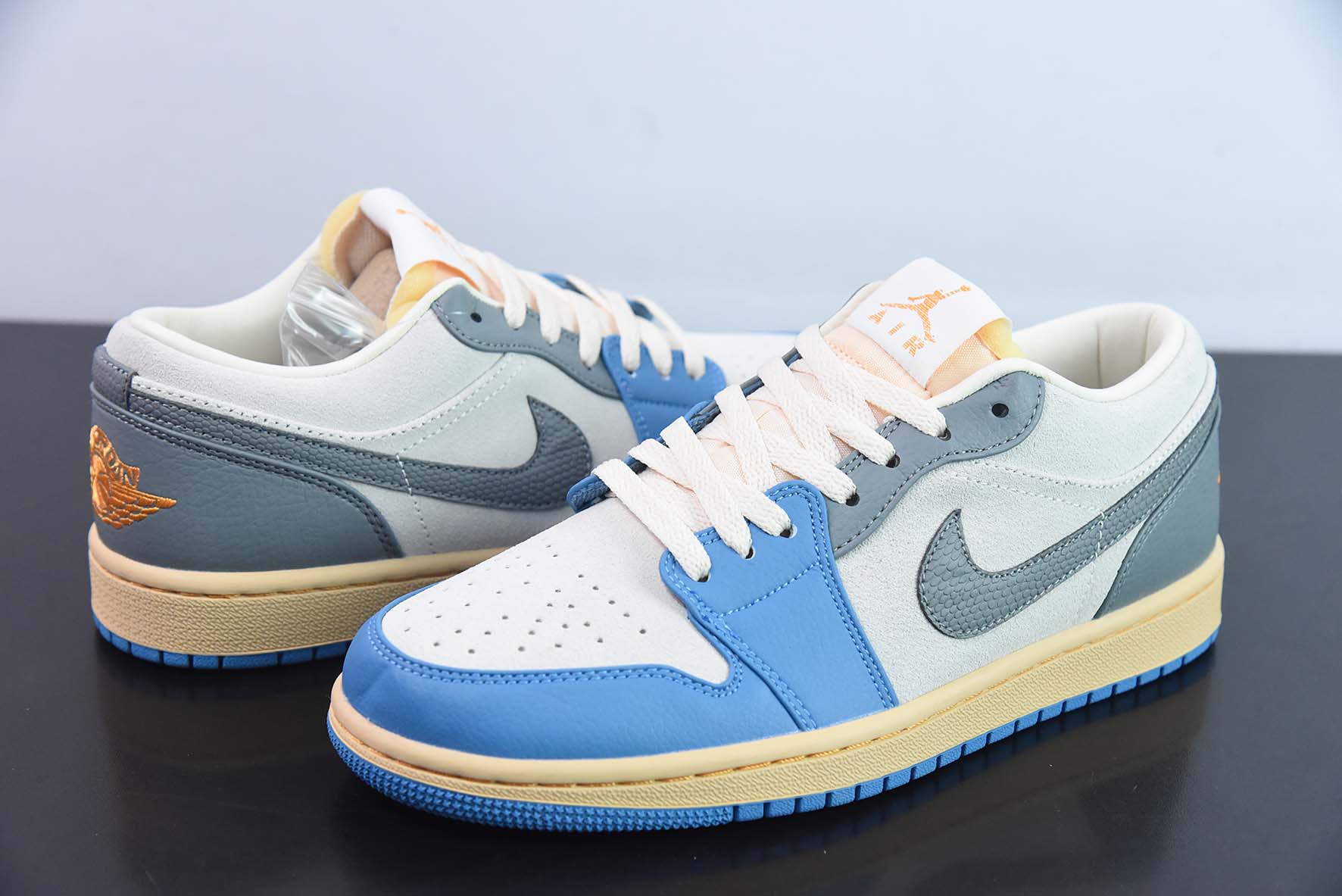 Air Jordan AJ1 Low 低帮系列 蓝灰 DZ5376-469 货号 : DZ5376-469