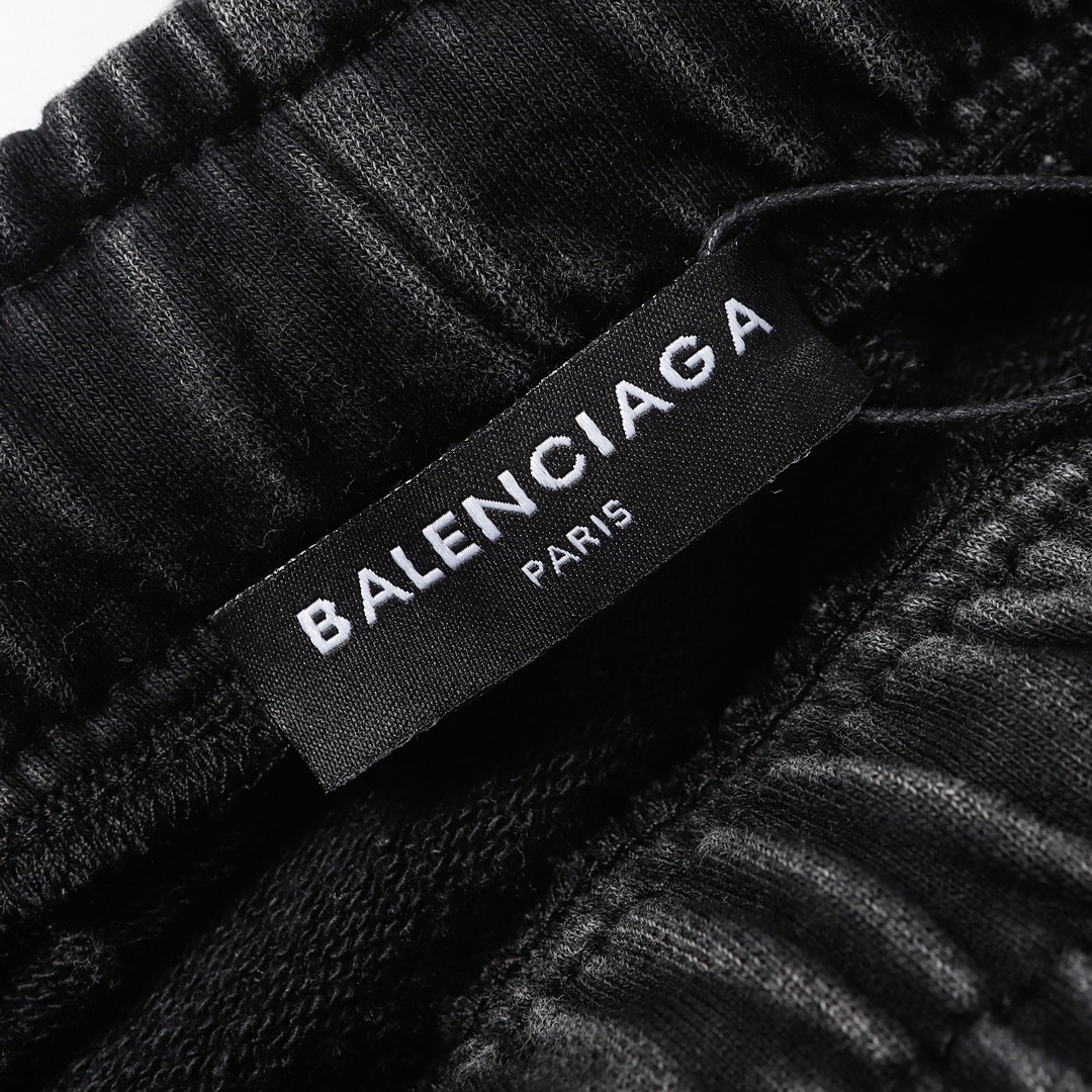 高版本BALENCIGA巴黎世家 水洗破洞做旧刺绣可乐短裤