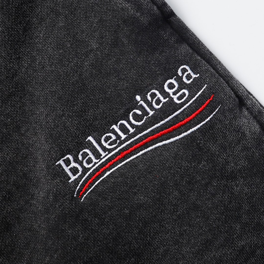 高版本BALENCIGA巴黎世家 水洗破洞做旧刺绣可乐短裤