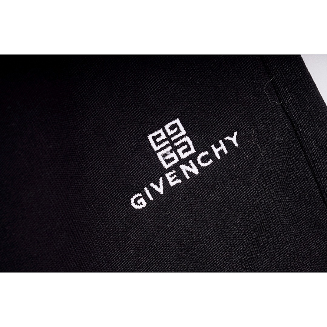 200 Givenchy/纪梵希 GVC 22SS 4g刺绣logo拼接短裤 D-560560203018