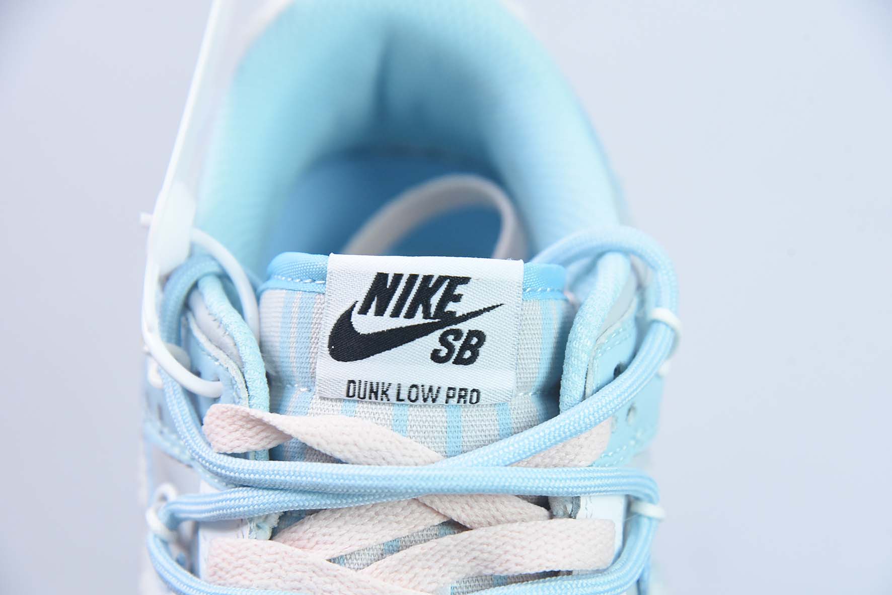 Nike Dunk Low Retro 蓝灰白低帮运动鞋 货号：FB1871 011