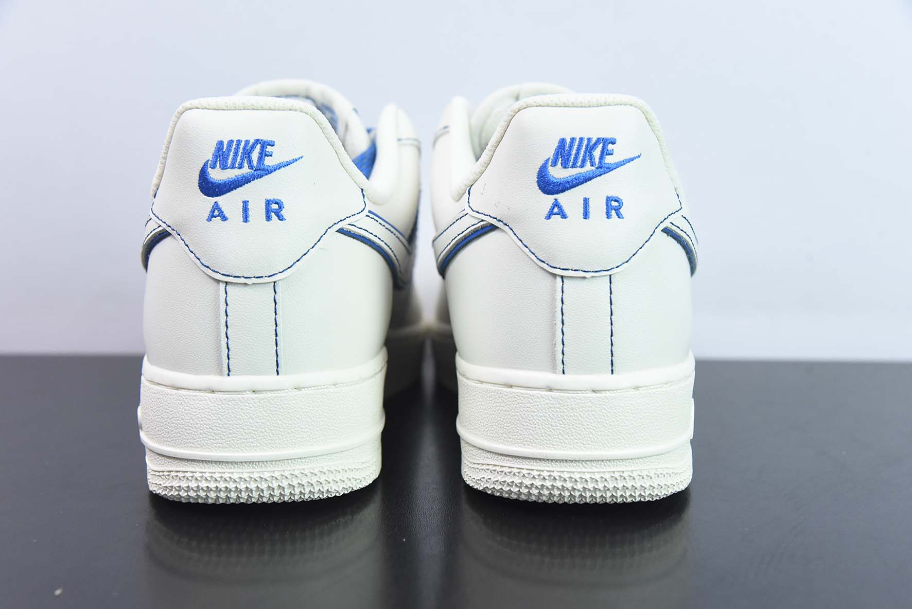 Nike Air Force 1 Low 米蓝满天星空军一号低帮运动鞋 货号：315122 404