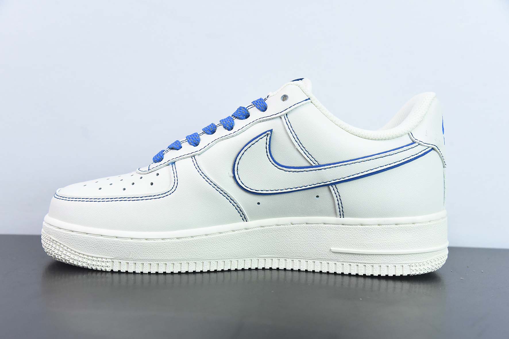 Nike Air Force 1 Low 米蓝满天星空军一号低帮运动鞋 货号：315122 404