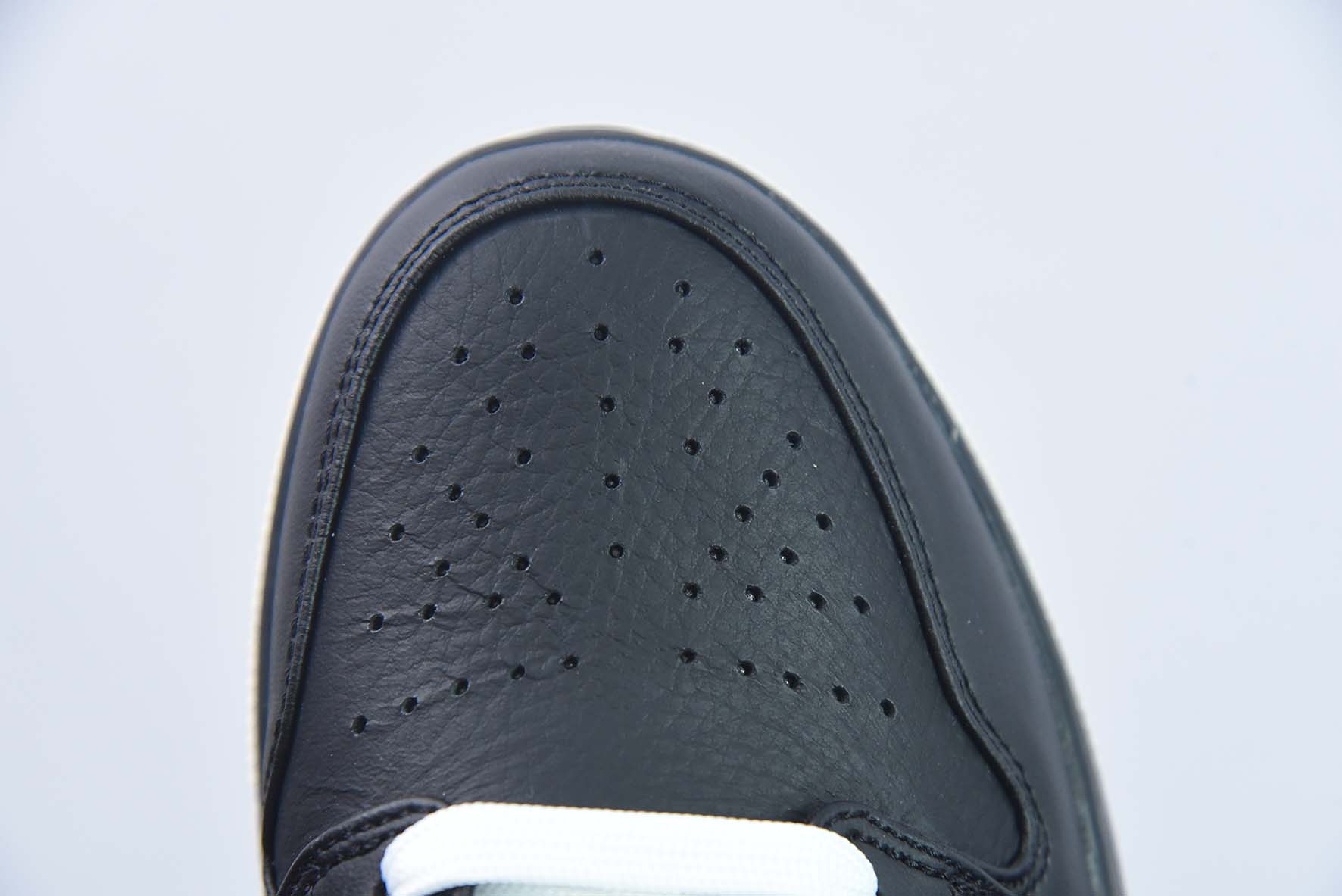 Air Jordan 1 Low "Flaming Swoosh" AJ1 乔1黑红火焰低帮运动鞋 货号:FJ7073-010