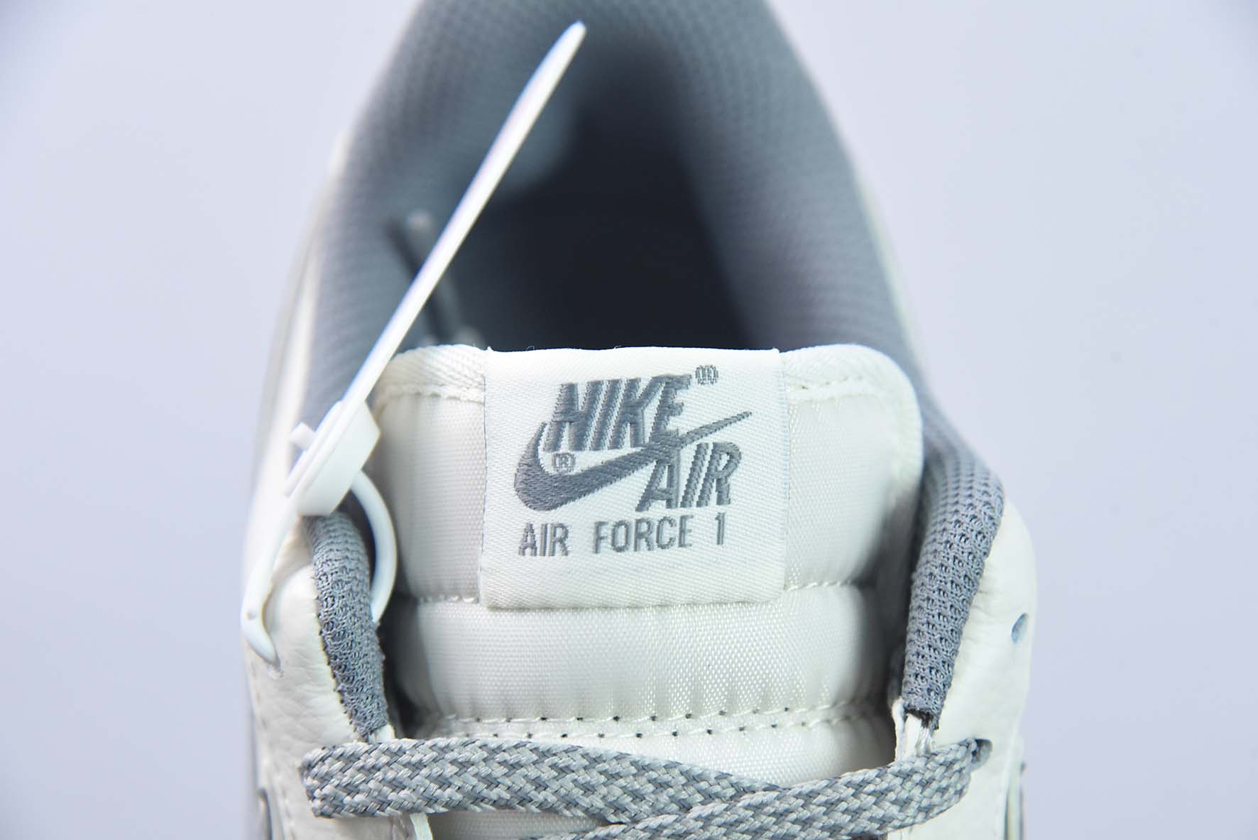 NK Air Force 1’07 Low"Milky White/Grey/Gum"空军一号经典低帮百搭休闲运动板鞋“奶白灰小钩满天星生胶底”货号:HD1689-102