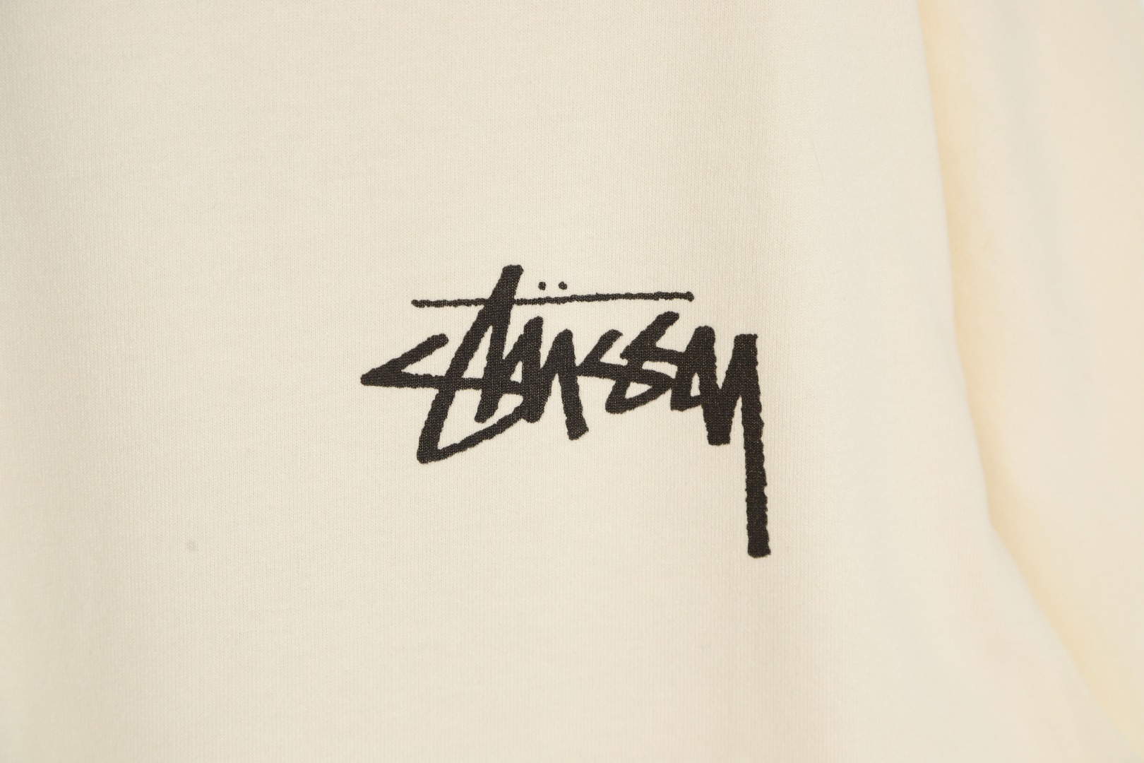 170 Stussy 斯图西晕影黑8号球短袖