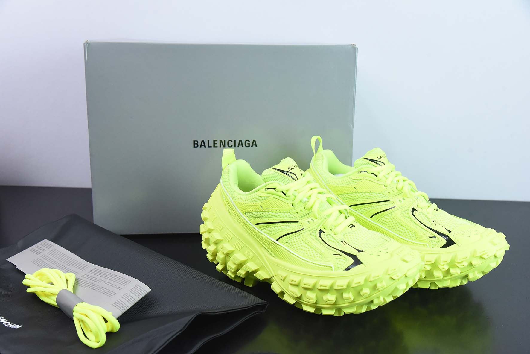 巴黎世家 轮胎 BALENCIAGA Defender Rubber Platform Sneakers卫士系列低帮