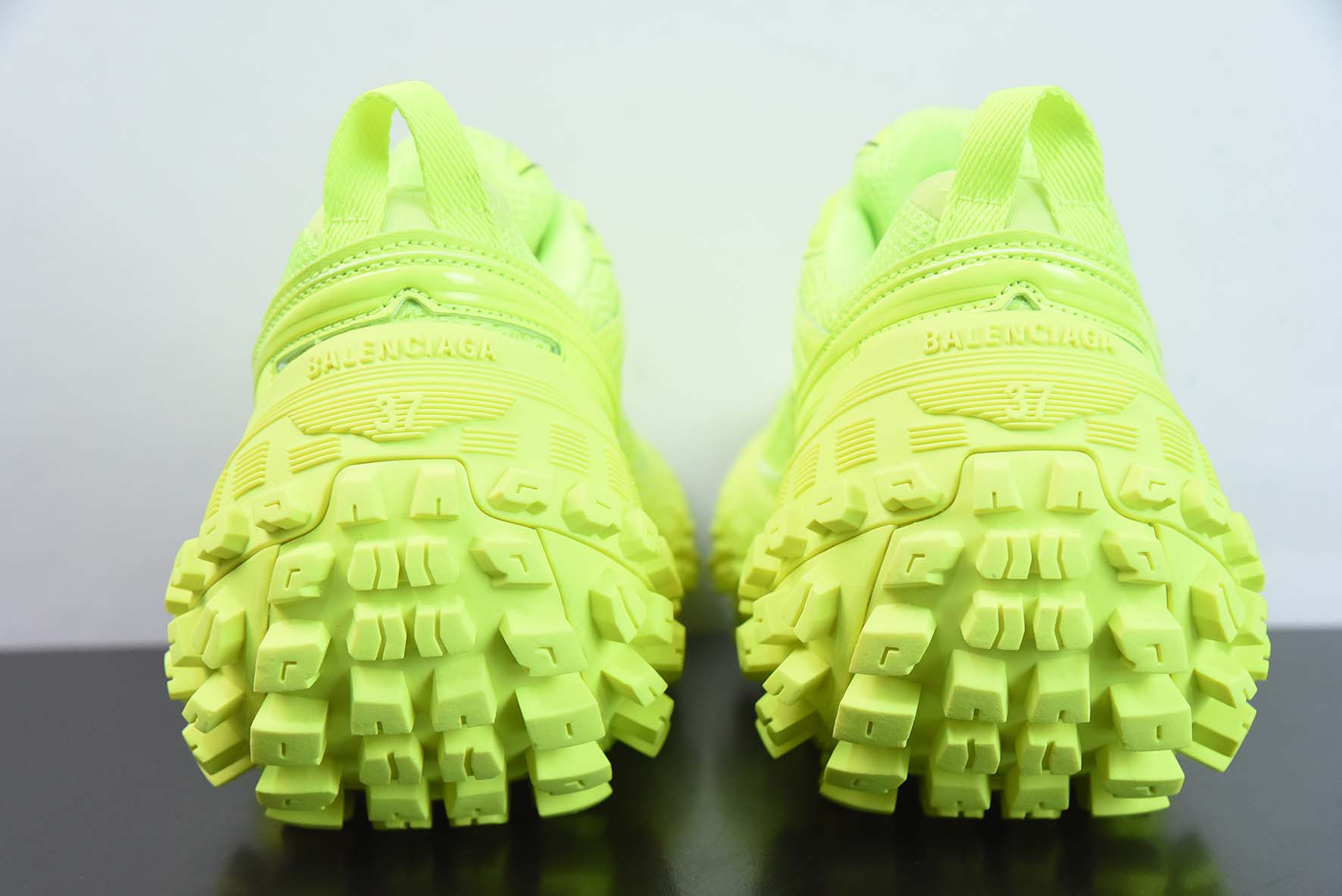 巴黎世家 轮胎 BALENCIAGA Defender Rubber Platform Sneakers卫士系列低帮