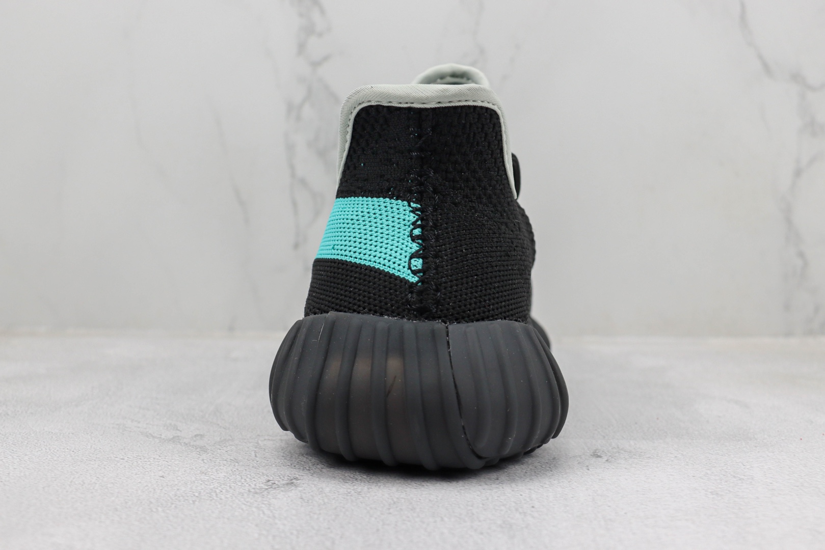 阿迪 椰子350 V2运动鞋 货号:TF1382 Adidas Yeezy Boost 350 V2