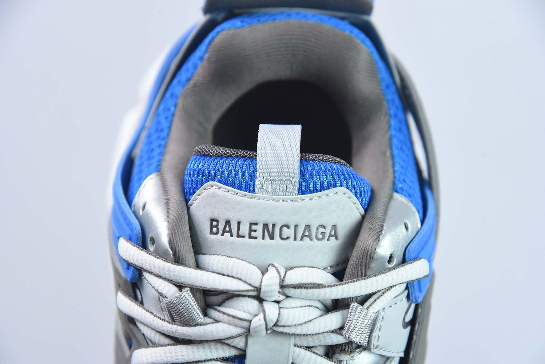 巴黎世家BALENCIAGA  Track LED Trainers 3.0代复古野跑姥爹潮流百搭慢跑鞋“灰蓝”542436 W2FSA 8123