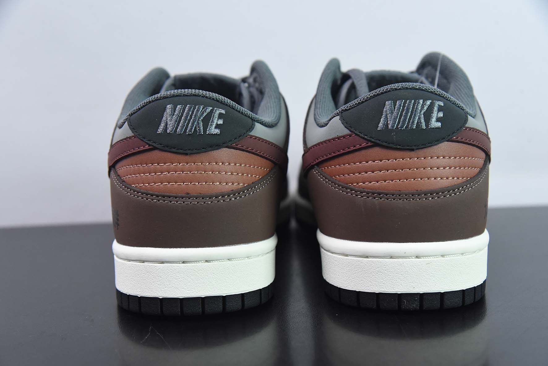 NK SB Dunk Low "Steamboy OST" 大友克洋联名低帮运动鞋 货号:DD0302-956