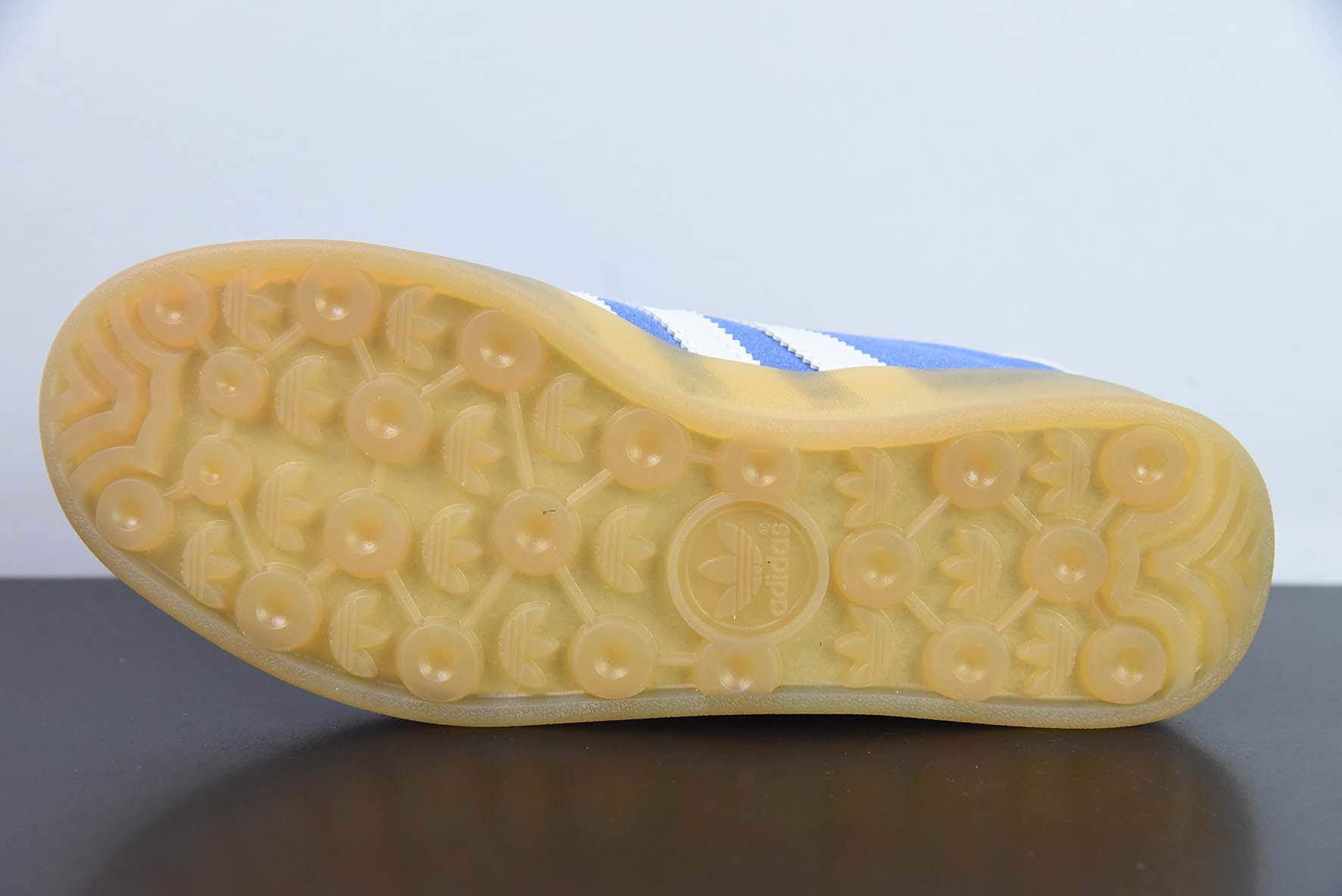 Ad Originals Gazelle Indoor 三叶草复古休闲防滑耐磨低帮板鞋 货号:HQ8717