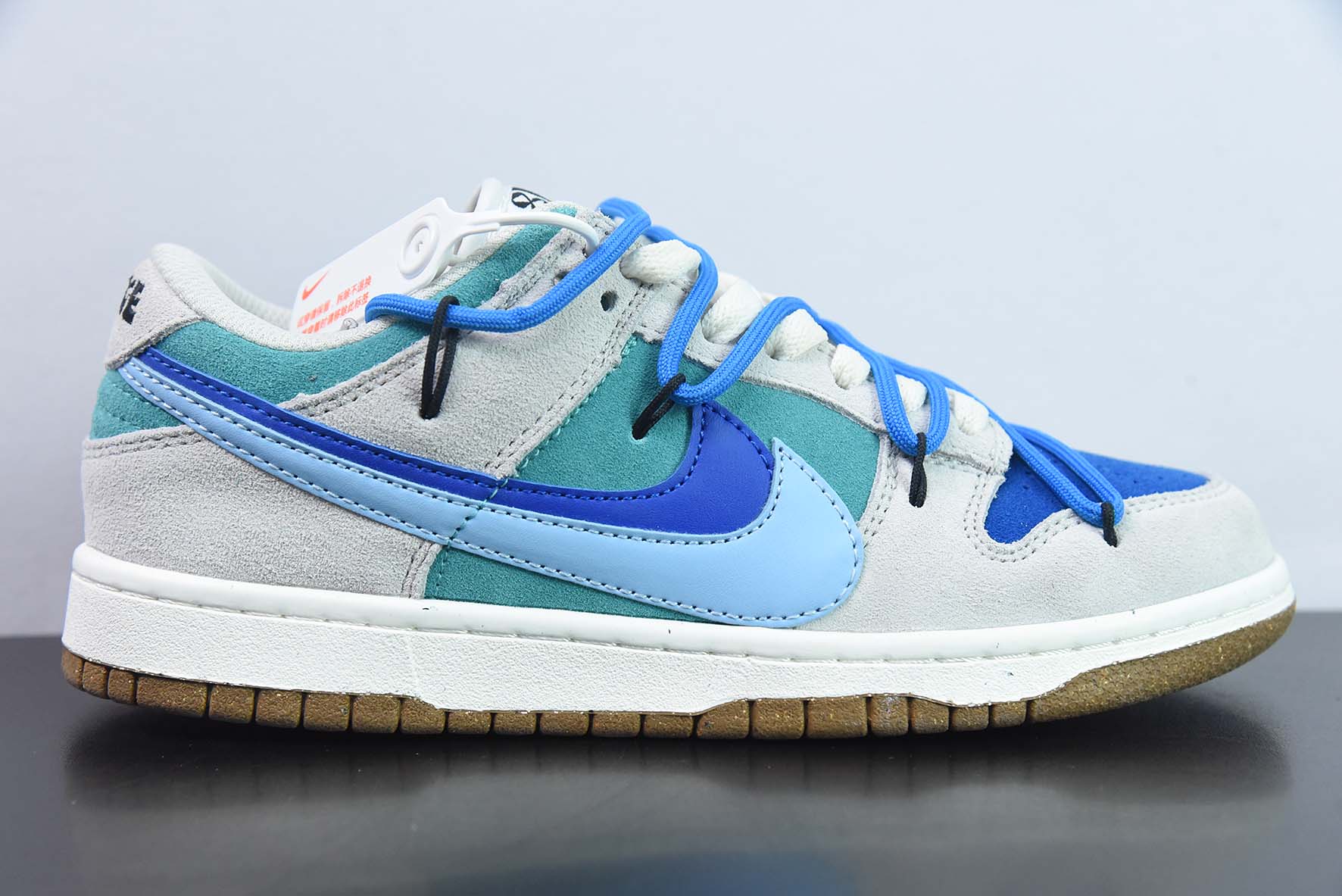 Nike Dunk Low SB 低帮滑板鞋/灰蓝双钩绑带 定制版 货号：DD9457-100-88