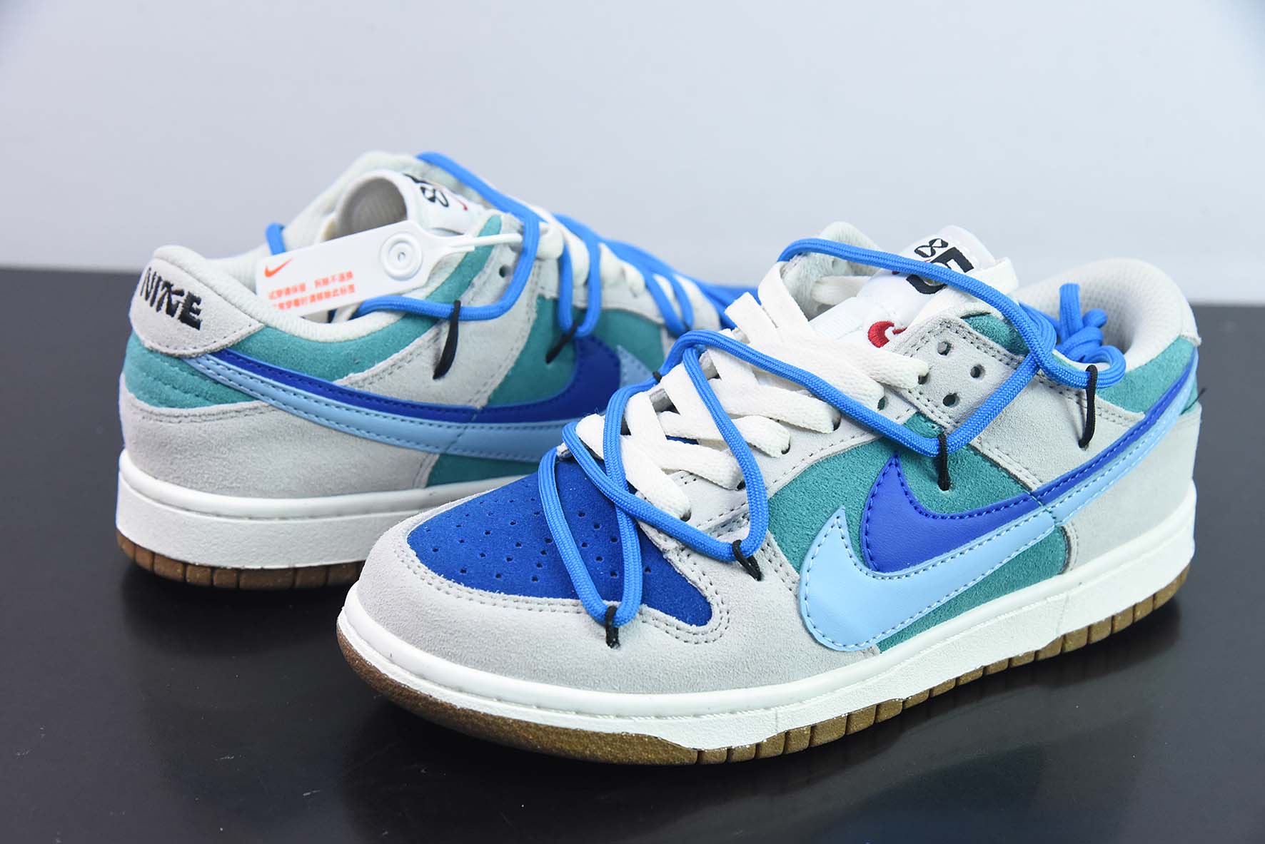 Nike Dunk Low SB 低帮滑板鞋/灰蓝双钩绑带 定制版 货号：DD9457-100-88