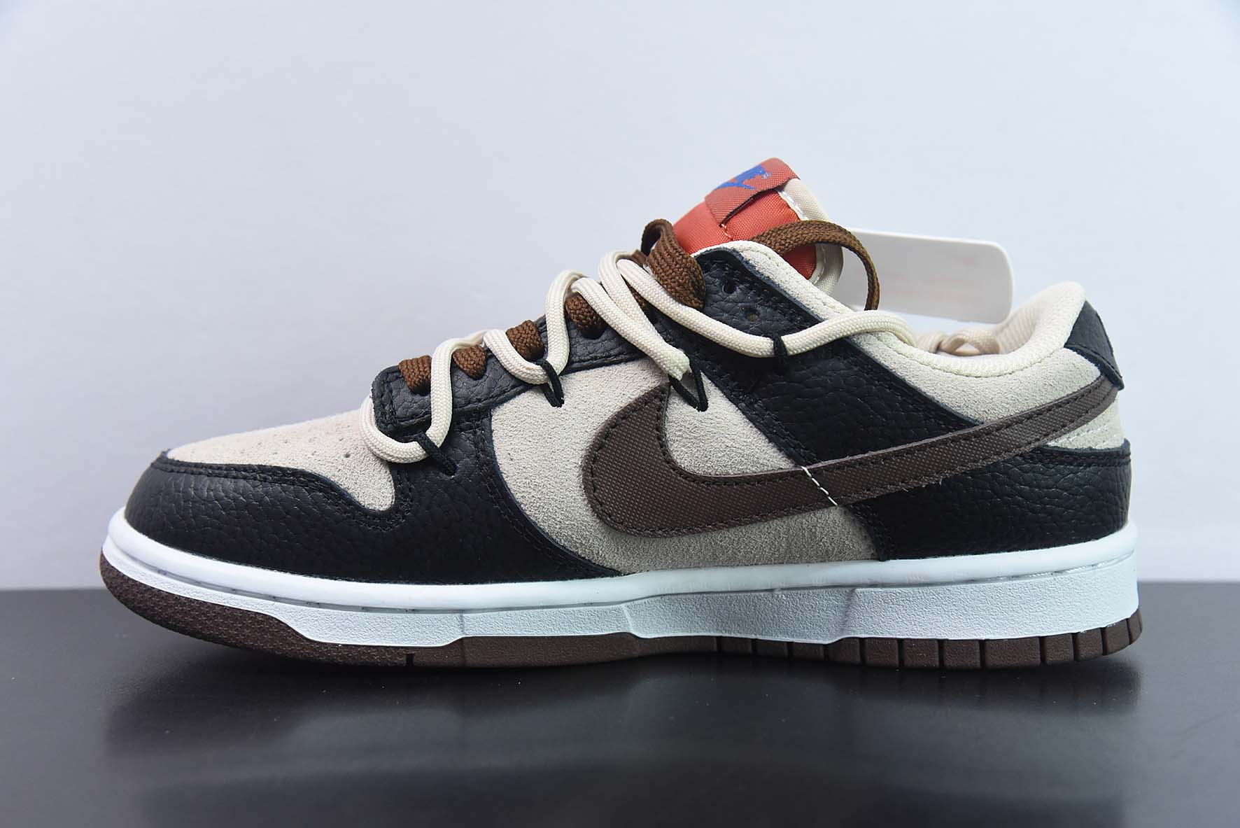 Nike Dunk Low SB 低帮滑板鞋/灰黑麂皮 绑带 定制版