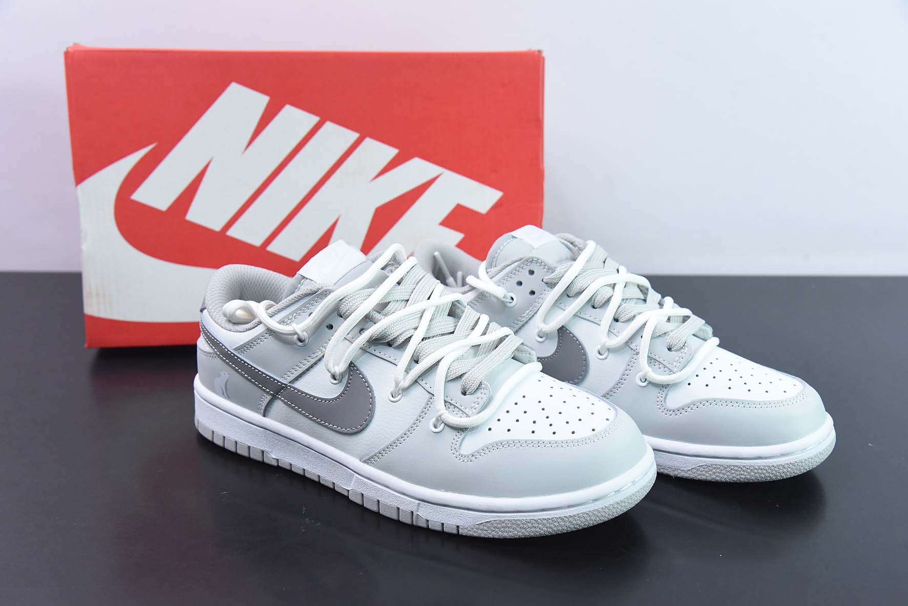 Nike Dunk Low SB 低帮滑板鞋/白灰 绑带 定制版