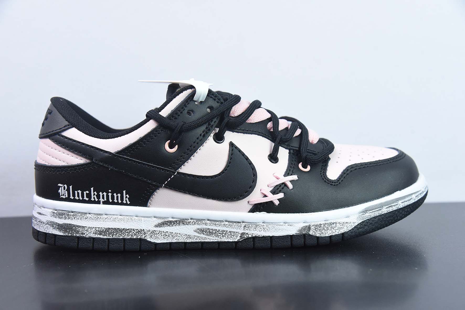 BAJM57124330 Nike Dunk Low SB zapatillas de skate de caña baja / grafiti negro y rosa versión personalizada tallas: 36-…