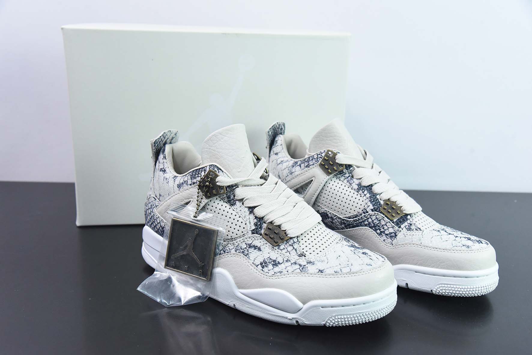 Air Jordan 4  " Sneakeskin " AJ4乔4 蟒蛇纹 文化篮球鞋 货号：819139-030